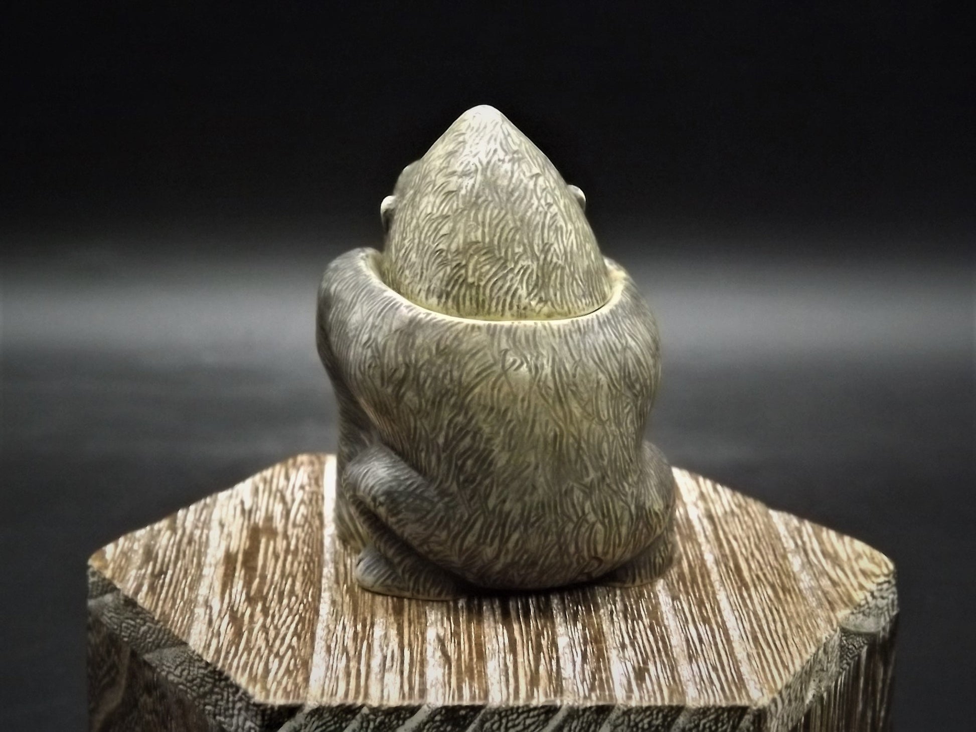 Harmony Kingdom Pot Bellys "Gibby" Gorilla Figurine with original box and COA. Excellent condition!