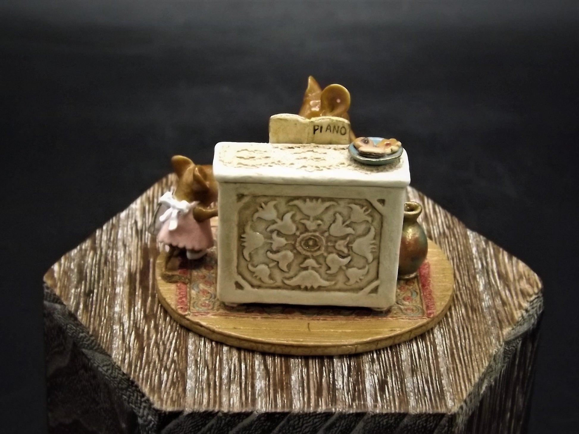 Vintage Wee Forest Folk Figurine: "Her Music Lesson" Mouse Piano Teacher