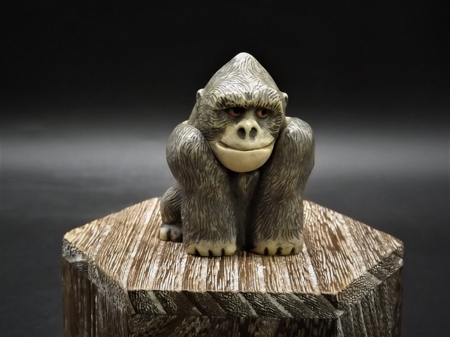 Harmony Kingdom Pot Bellys "Gibby" Gorilla Figurine with original box and COA. Excellent condition!
