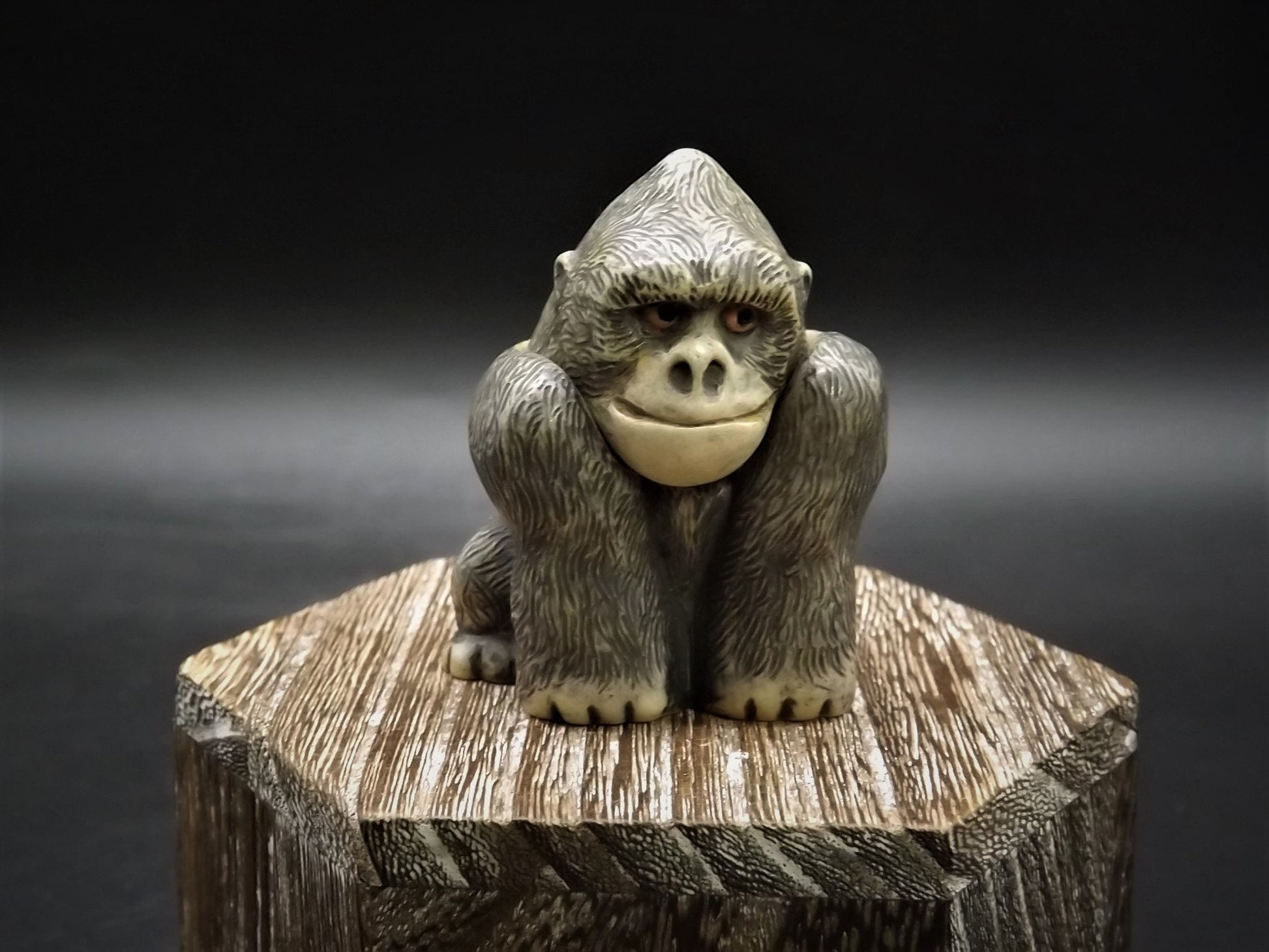 Harmony Kingdom Pot Bellys "Gibby" Gorilla Figurine with original box and COA. Excellent condition!