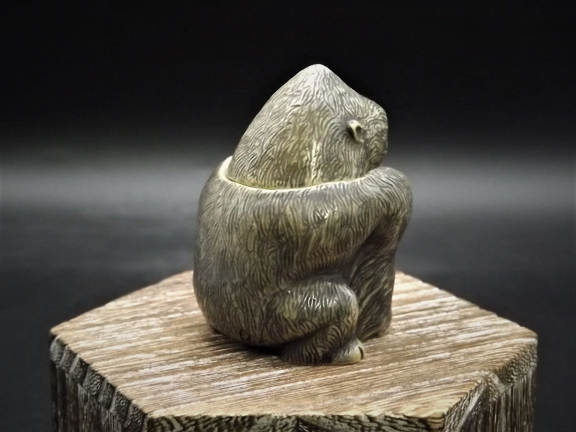 Harmony Kingdom Pot Bellys "Gibby" Gorilla Figurine with original box and COA. Excellent condition!