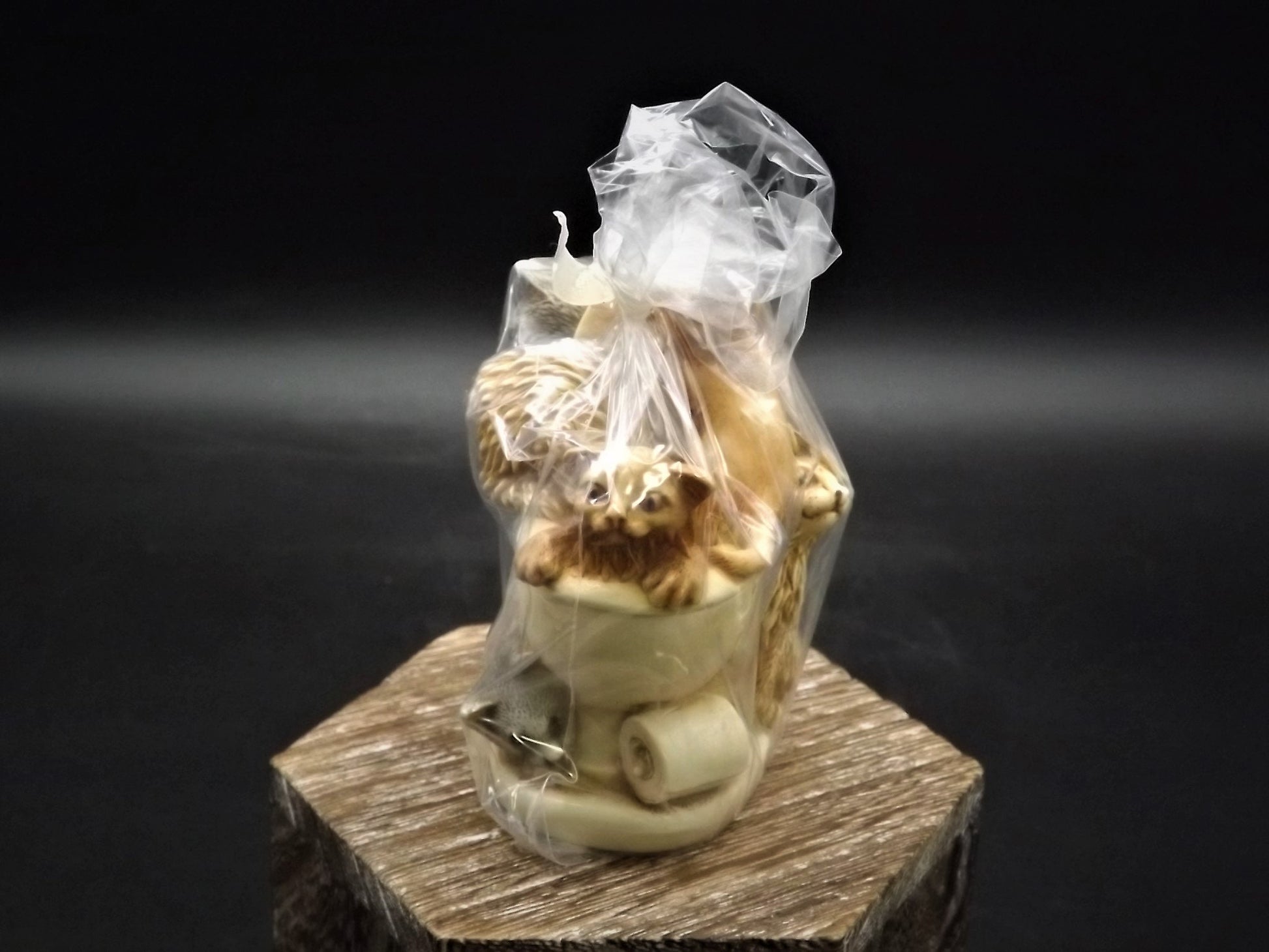 Vintage 2001 Harmony Kingdom "Potty Time Infinity" Jest Figurine TJCA15 with original box and COA. Never unwrapped excellent condition.