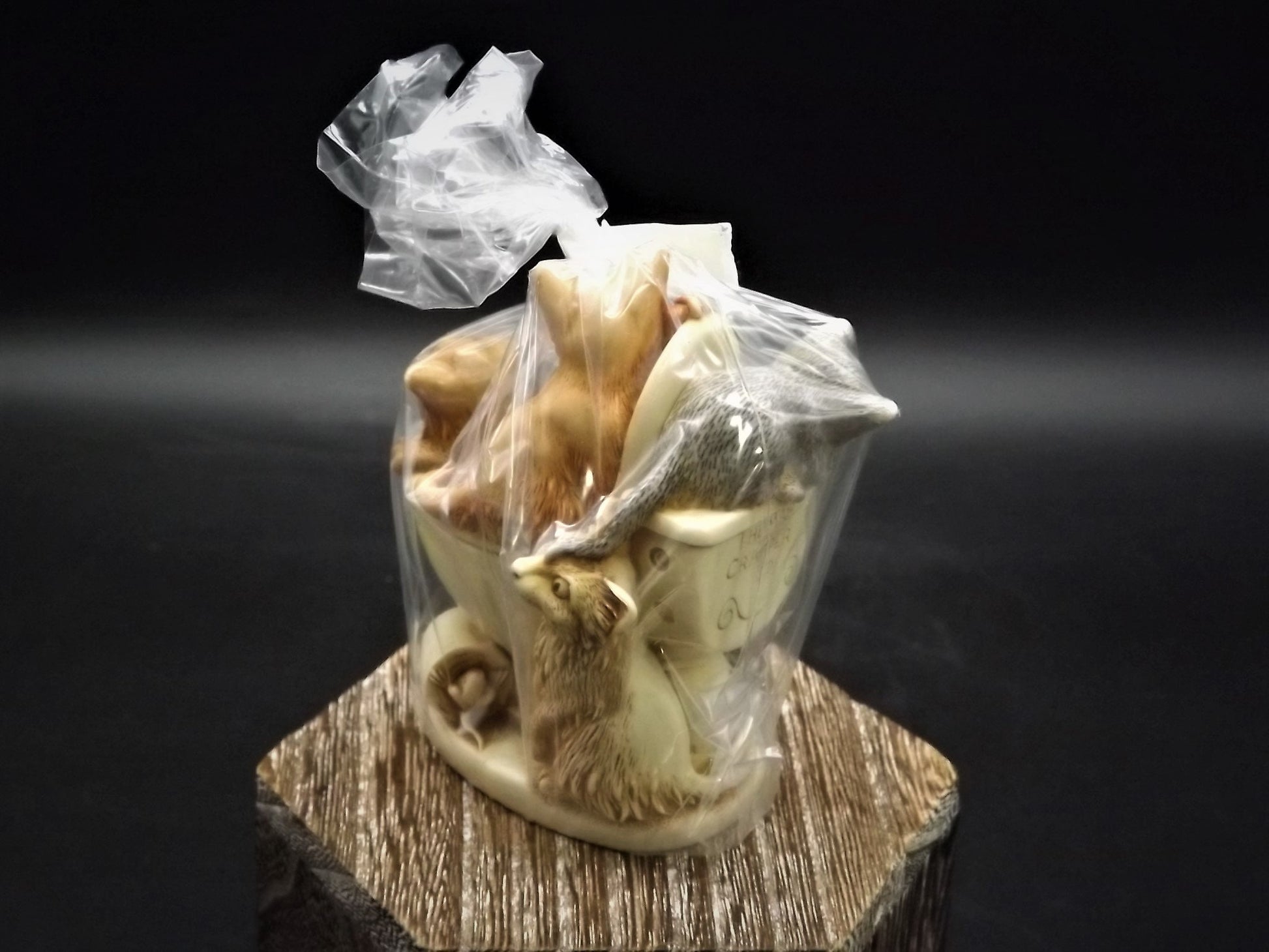 Vintage 2001 Harmony Kingdom "Potty Time Infinity" Jest Figurine TJCA15 with original box and COA. Never unwrapped excellent condition.