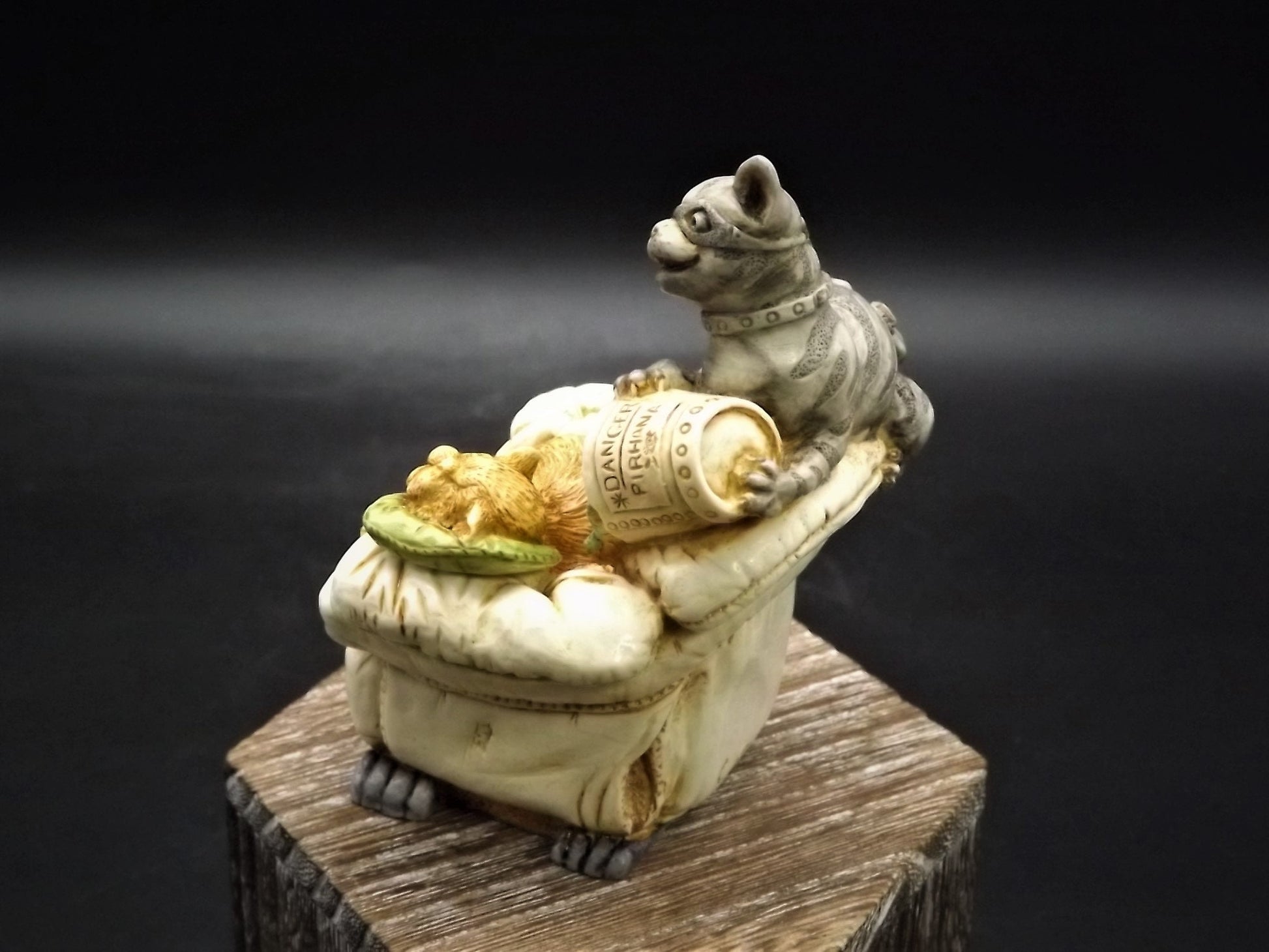 Vintage 1999 Harmony Kingdom "Fishy Business" Jest Figurine TJCA17-1 with original box. Excellent condition. Limited 85/1500 artist signed.