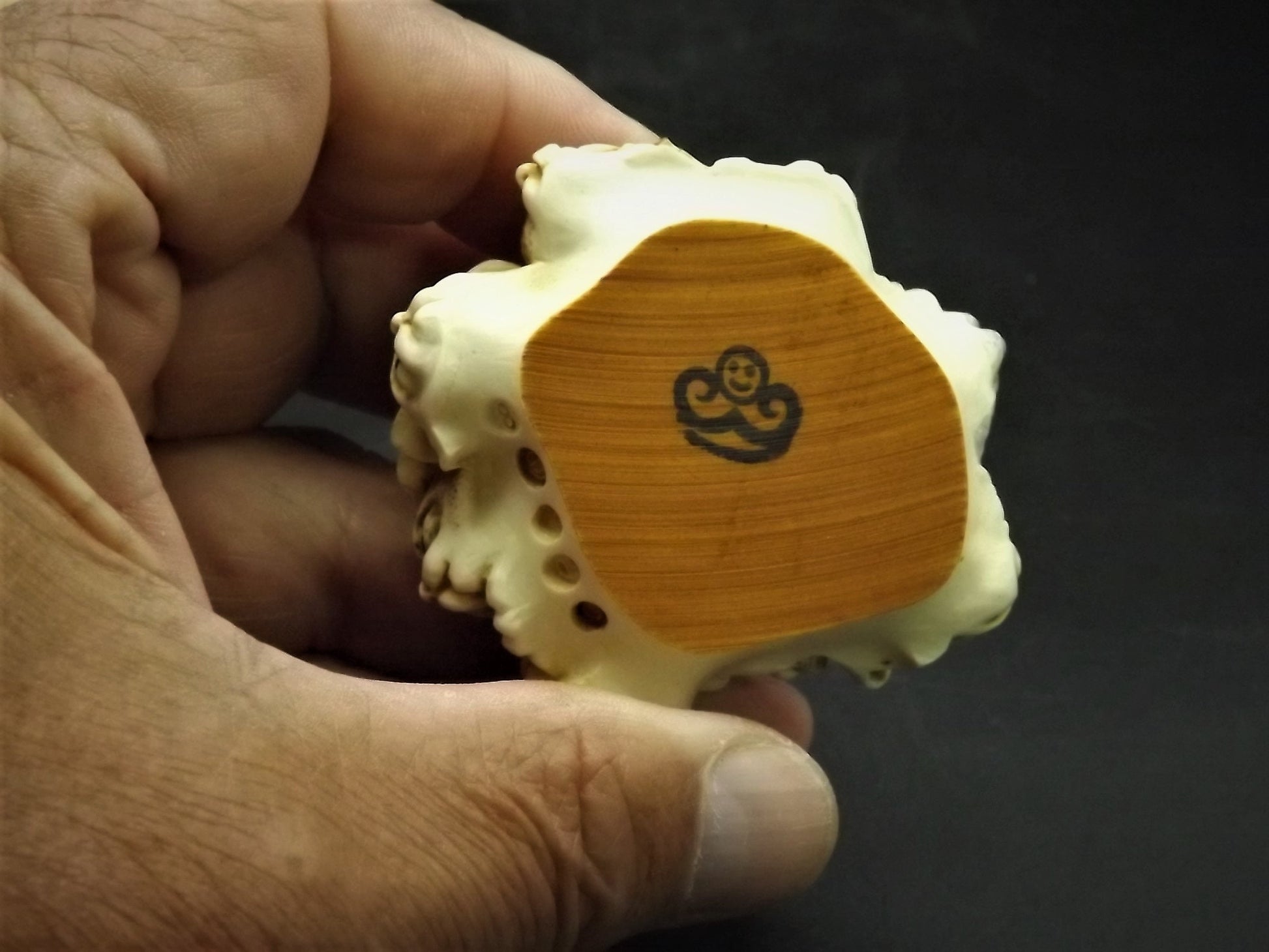 Vintage 2001 Harmony Kingdom "Kit and Caboodle" Jest Figurine TJCA14 with original box and COA. Excellent condition.