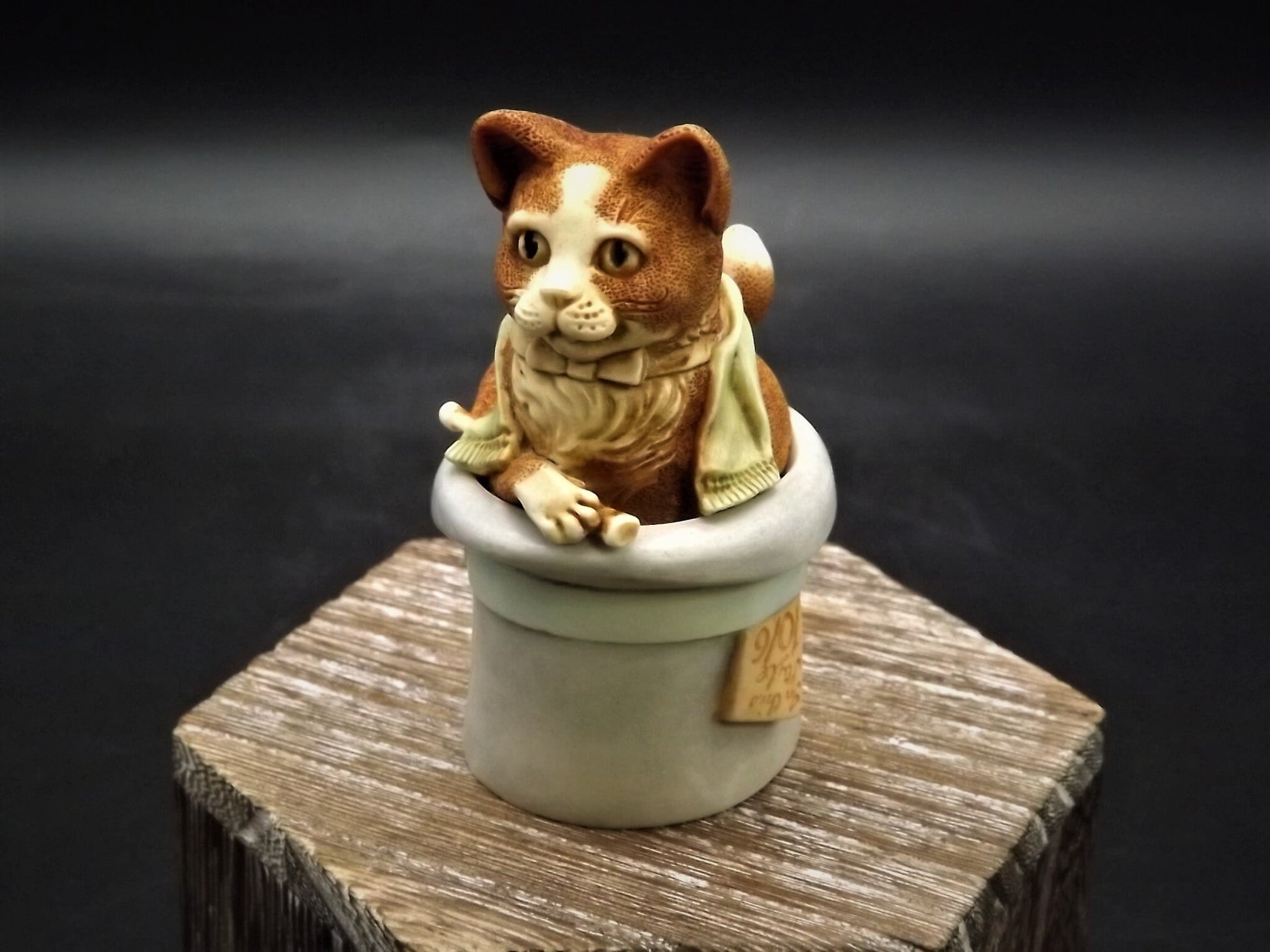 Vintage 2002 Harmony Kingdom "Cherubini" Jest Figurine TJDLCA7 with original box and COA. Excellent condition.