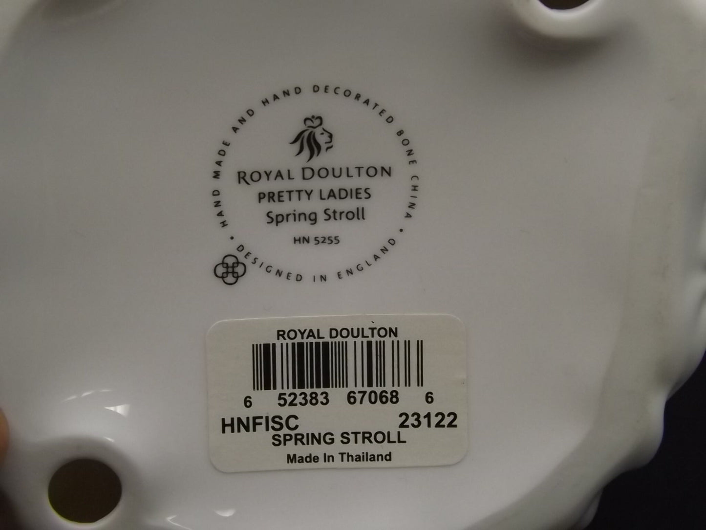 Vintage Royal Doulton Figurine: Pretty Ladies "Spring Stroll" HN 5255