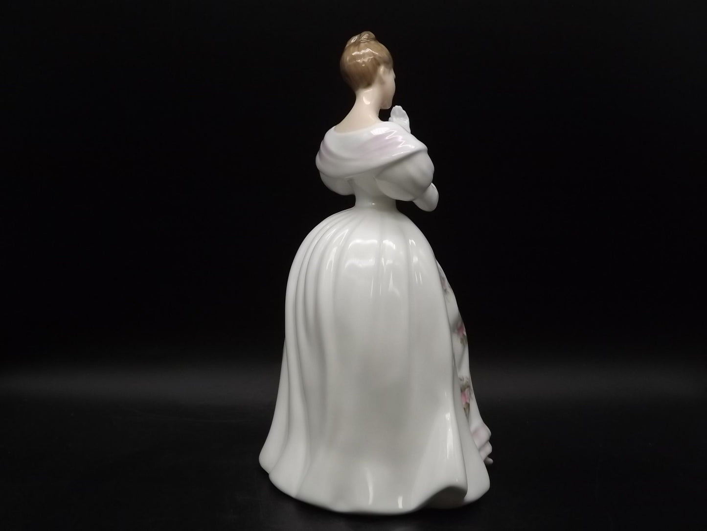 Vintage 1990 Royal Doulton "Summer Rose" figurine HN 3309. Excellent condition! No box.