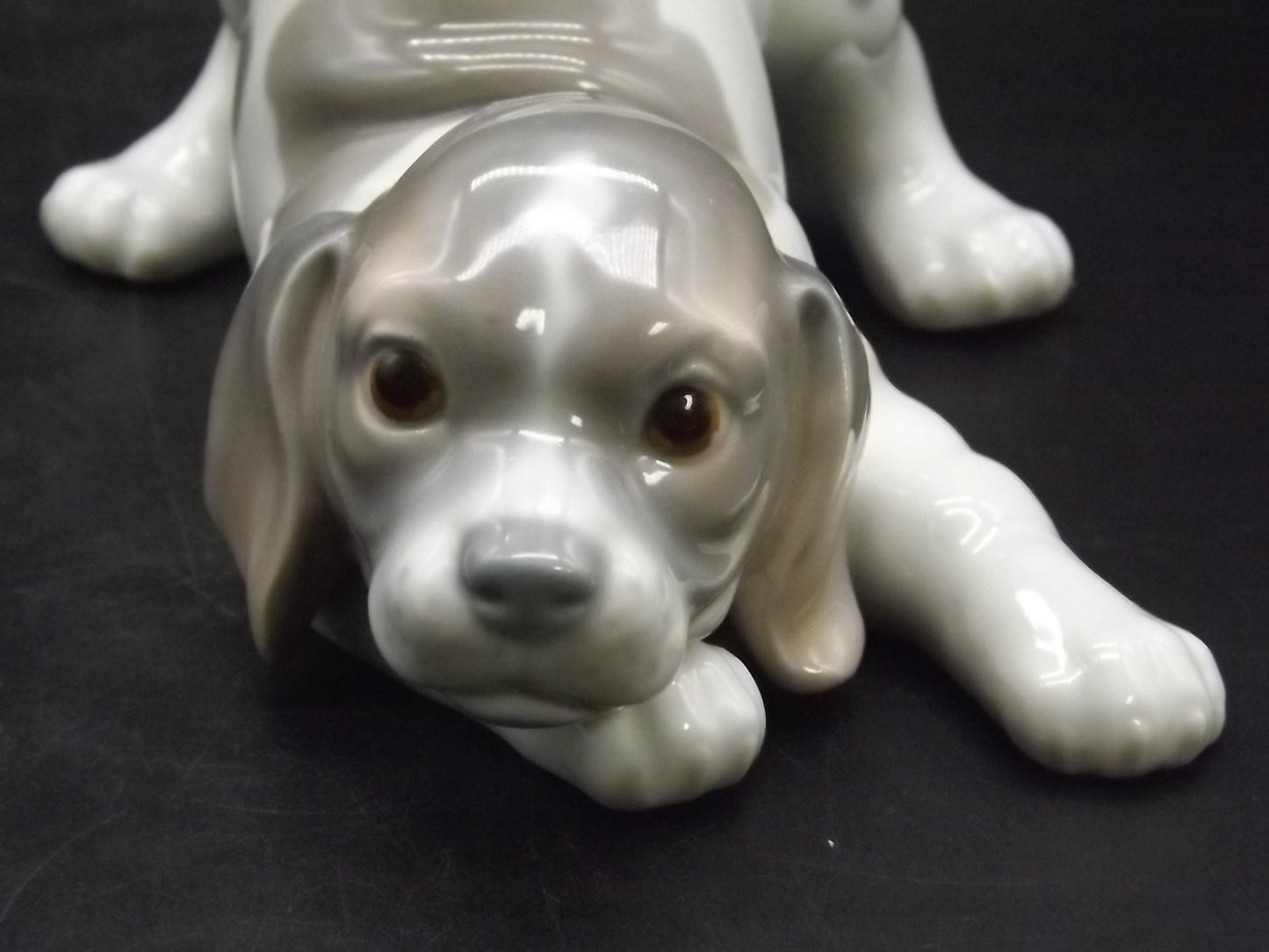 Vintage 1960s Lladro "Beagle Puppy" #1070 no box or COA . Excellent condition! Man's best friend ready to play.
