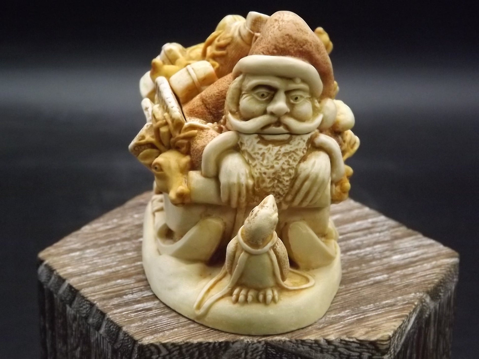 Harmony Kingdom "Nick of time" Santa and Reindeer Excellent condition with original box no COA.