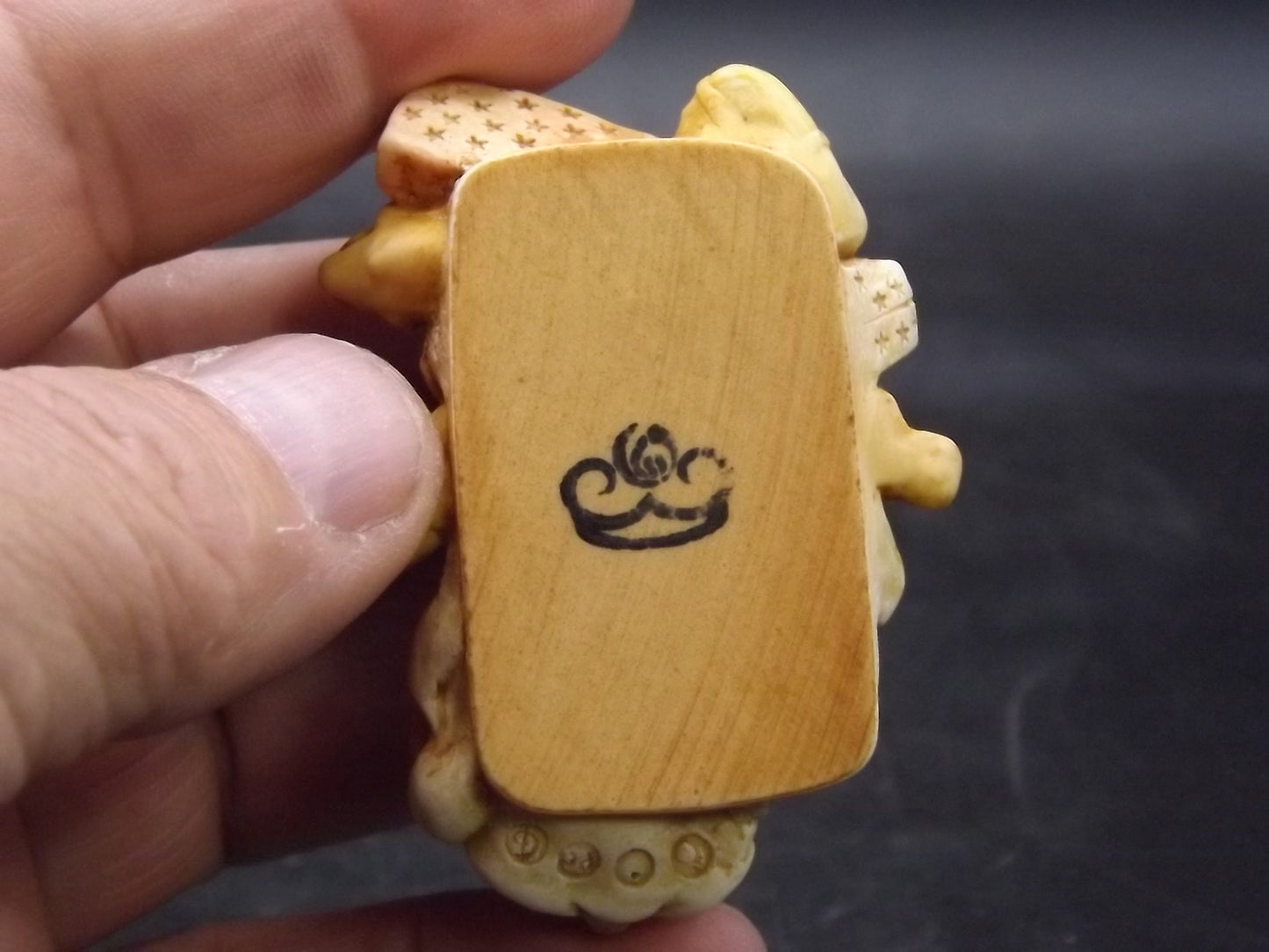 Harmony Kingdom "Nick of time" Santa and Reindeer Excellent condition with original box no COA.