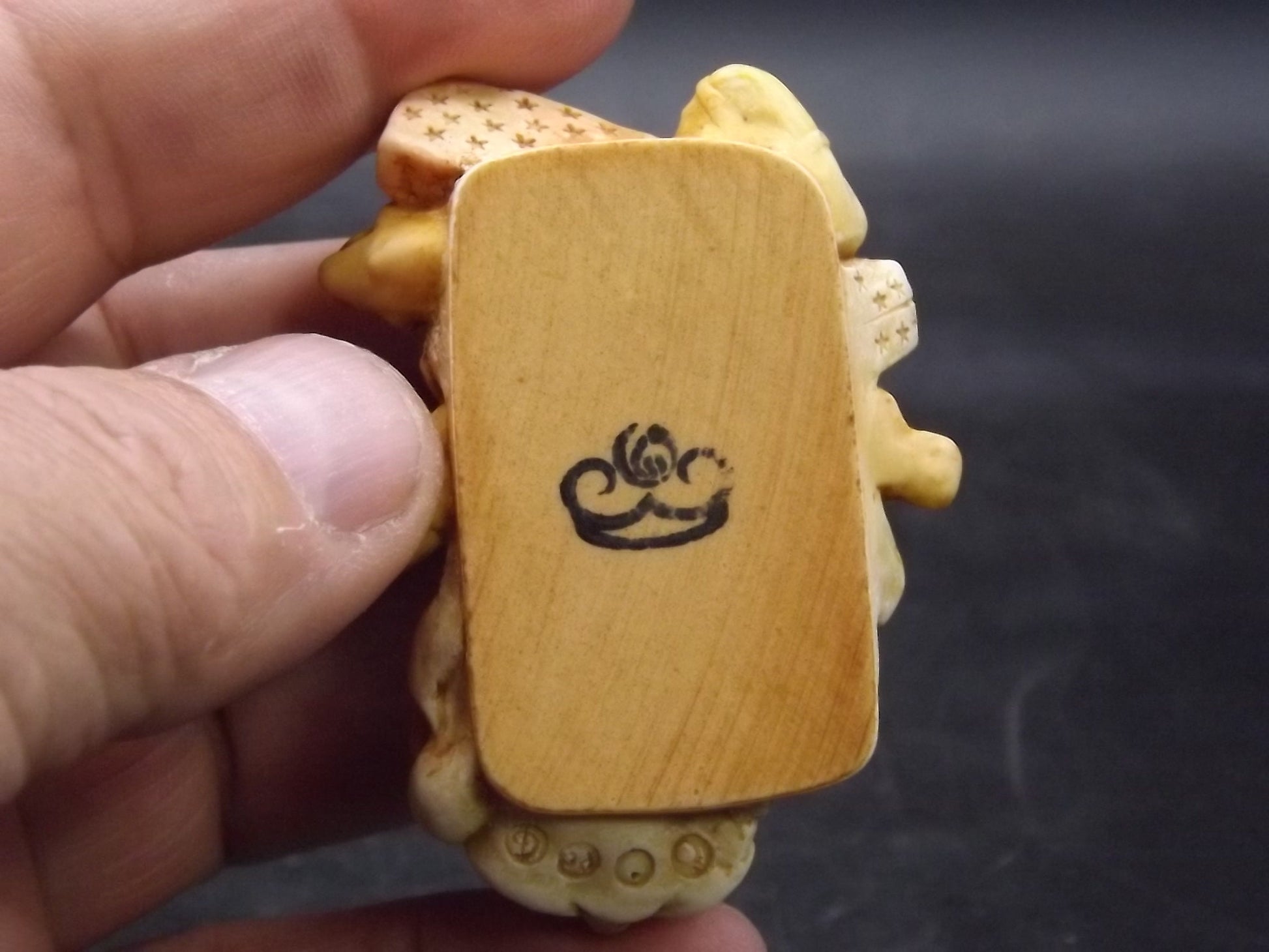 Harmony Kingdom "Nick of time" Santa and Reindeer Excellent condition with original box no COA.