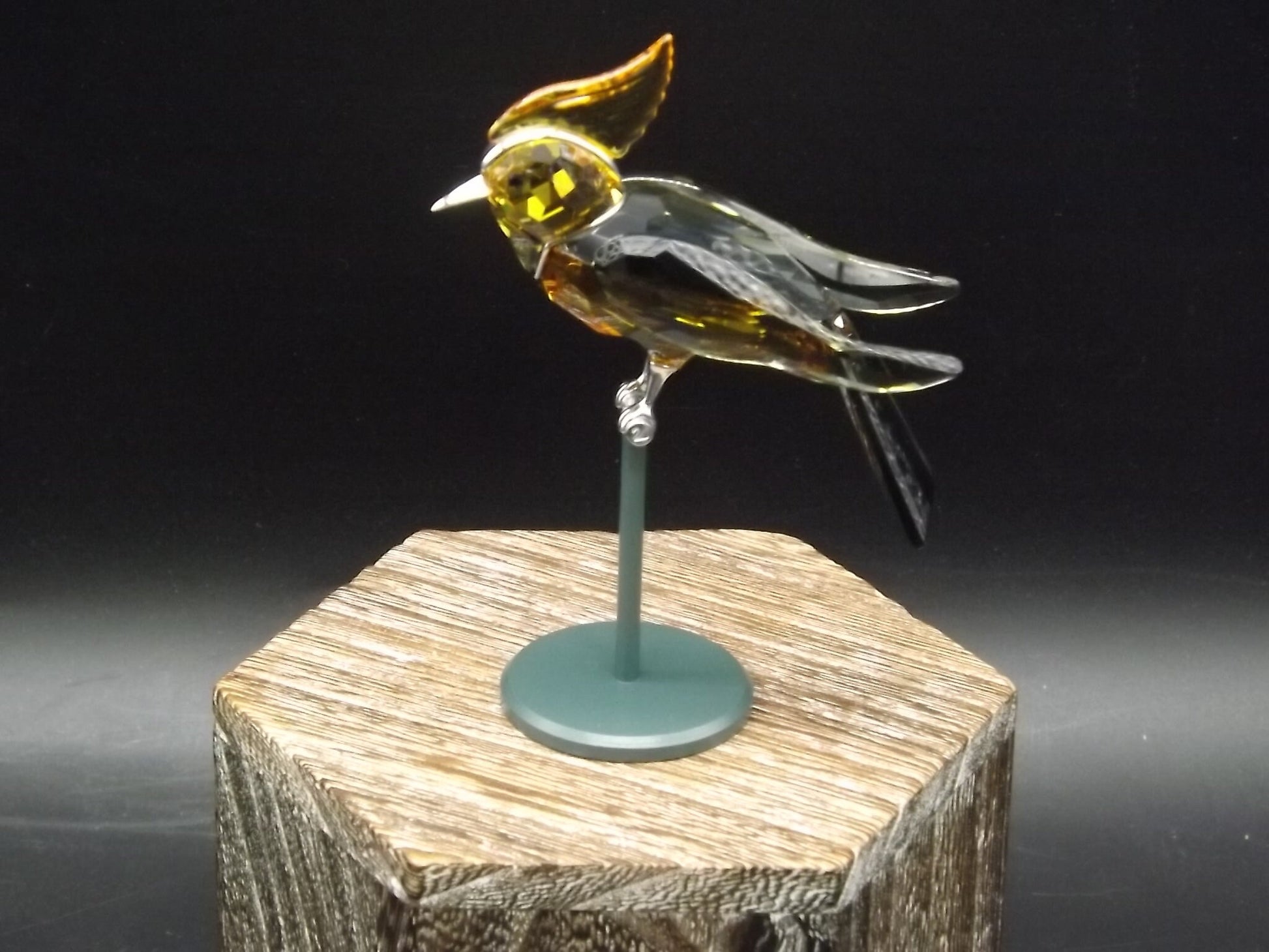 Vintage Swarovski Crystal Paradise Bird Collection Topaz "Bonriki". Excellent Condition with original box.