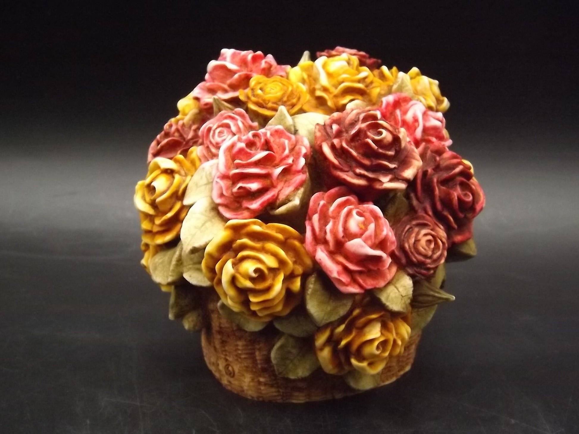 Retired 1996 Harmony Kingdom "Rose Basket" flowers piece Excellent condition Limited Edition #266/3600. Artist signed!