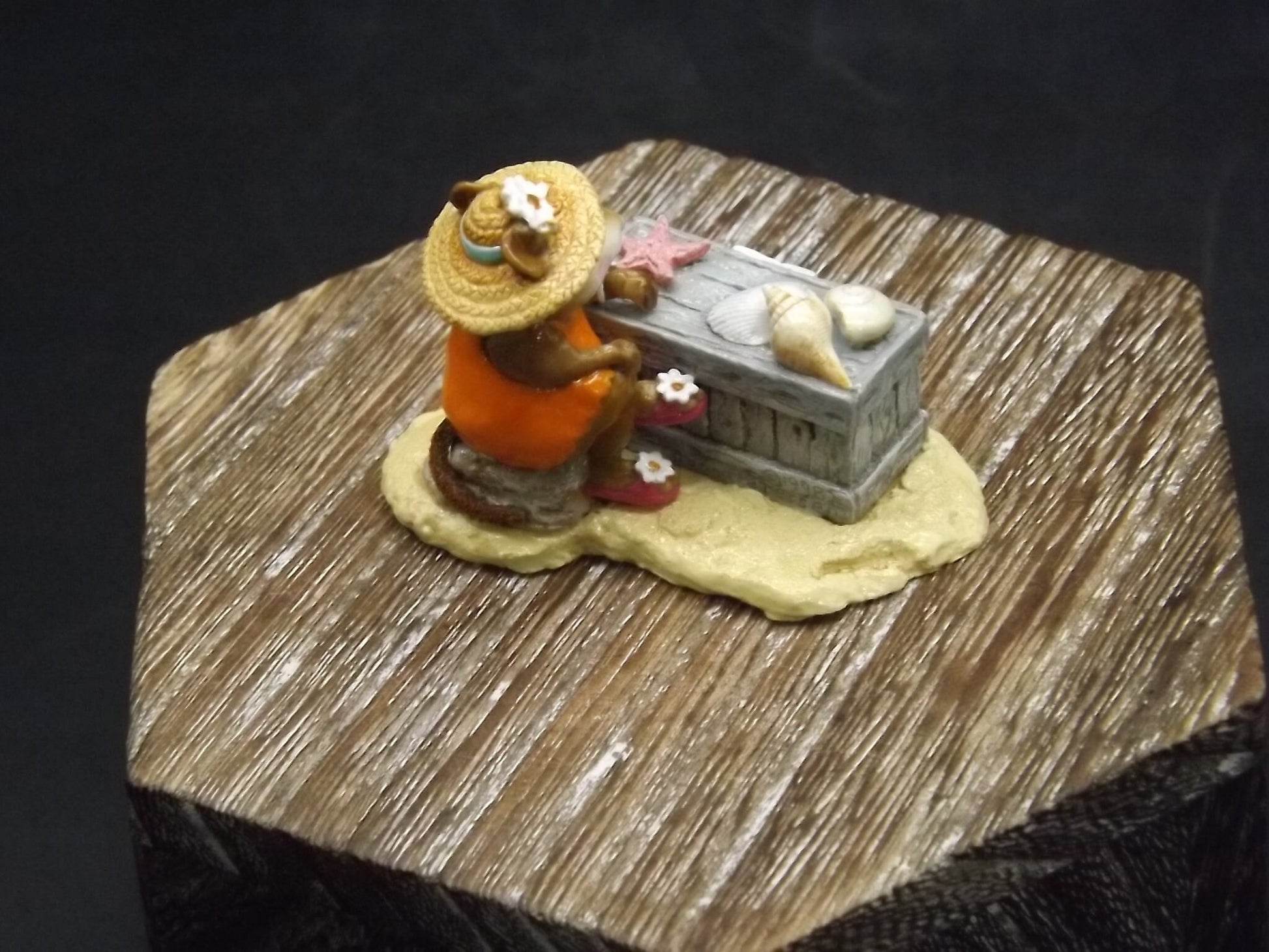 Vintage Wee Forest Folk "Shelley" Mouse Figurine: Orange Swimsuit, Seashells (With Box)