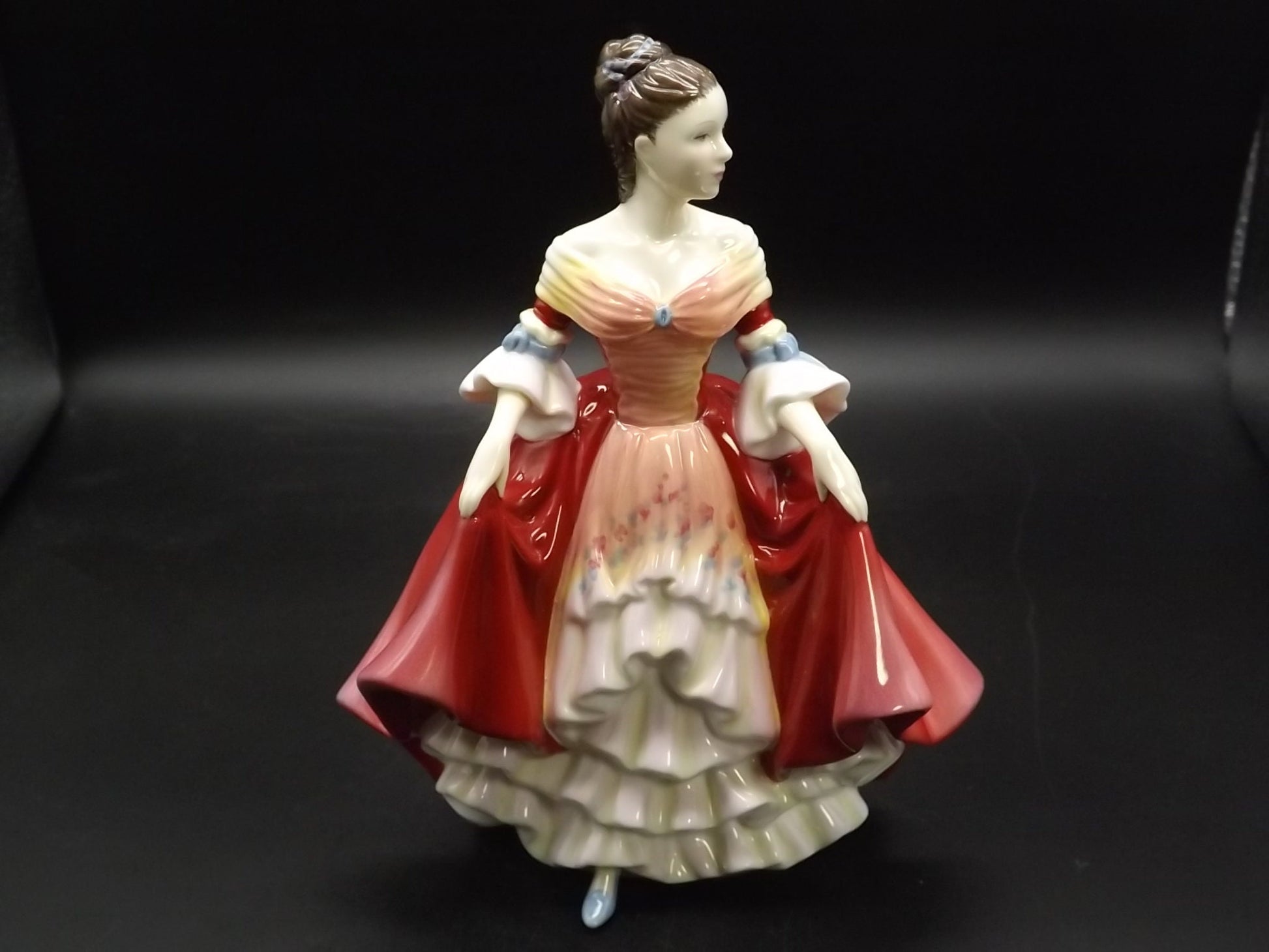Vintage Royal Doulton Southern Belle Figurine HN 4997