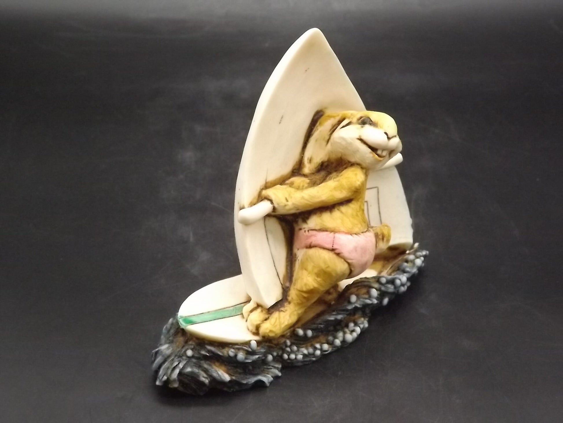 Vintage 1982 Artefice Ottanta Sailing Rabbit Figurine: Hand-Painted Italian Collectible