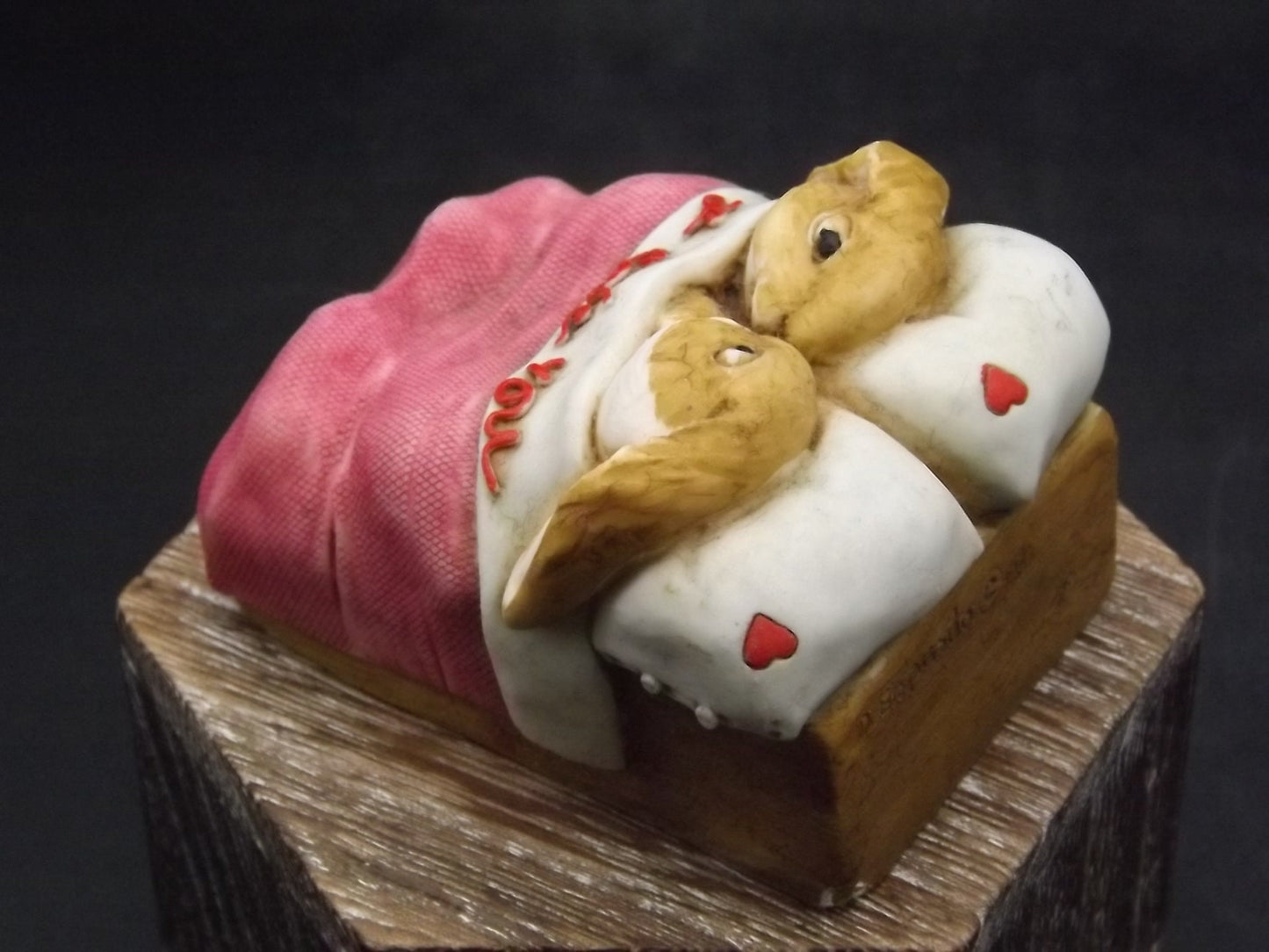 Vintage 1982 Artefice Ottanta Rabbit Couple Figurine: Made in Italy