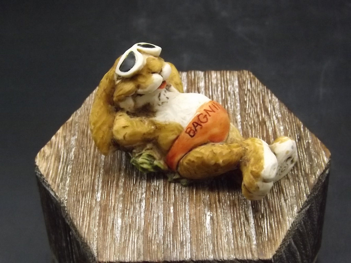 Vintage Artefice Ottanta Beach Rabbit Figurine, Hand-Painted 1982