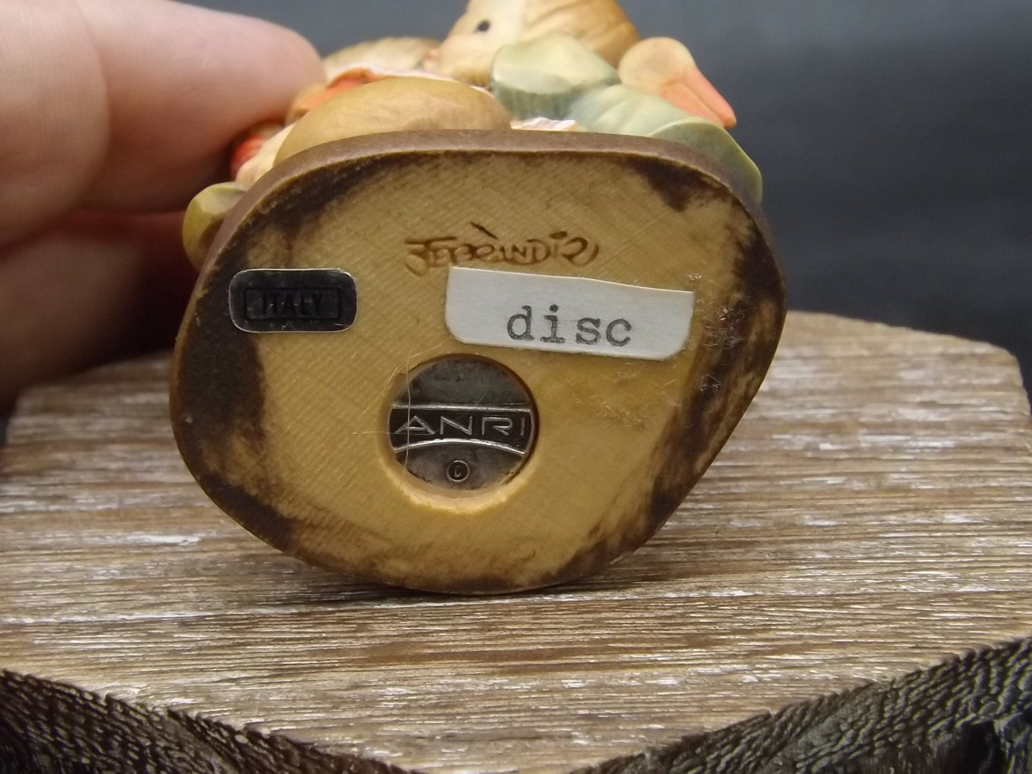 Vintage Anri Wood Figurine: "The Helper" - Juan Ferrandiz Design