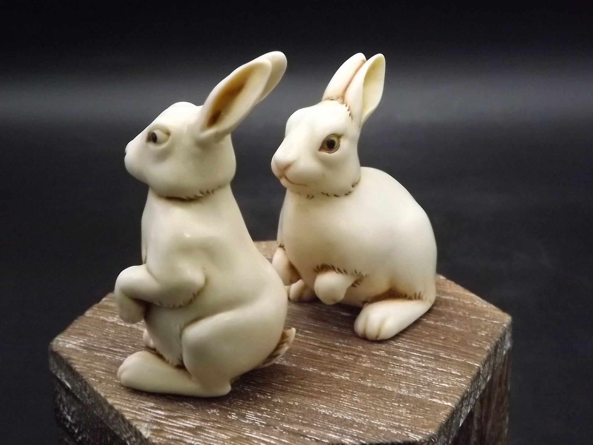 Harmony Kingdom "Antony and Cleopatra". Two by Two series Rabbits hares. Excellent shape. Limited Edition of 2622 pieces. No original box.