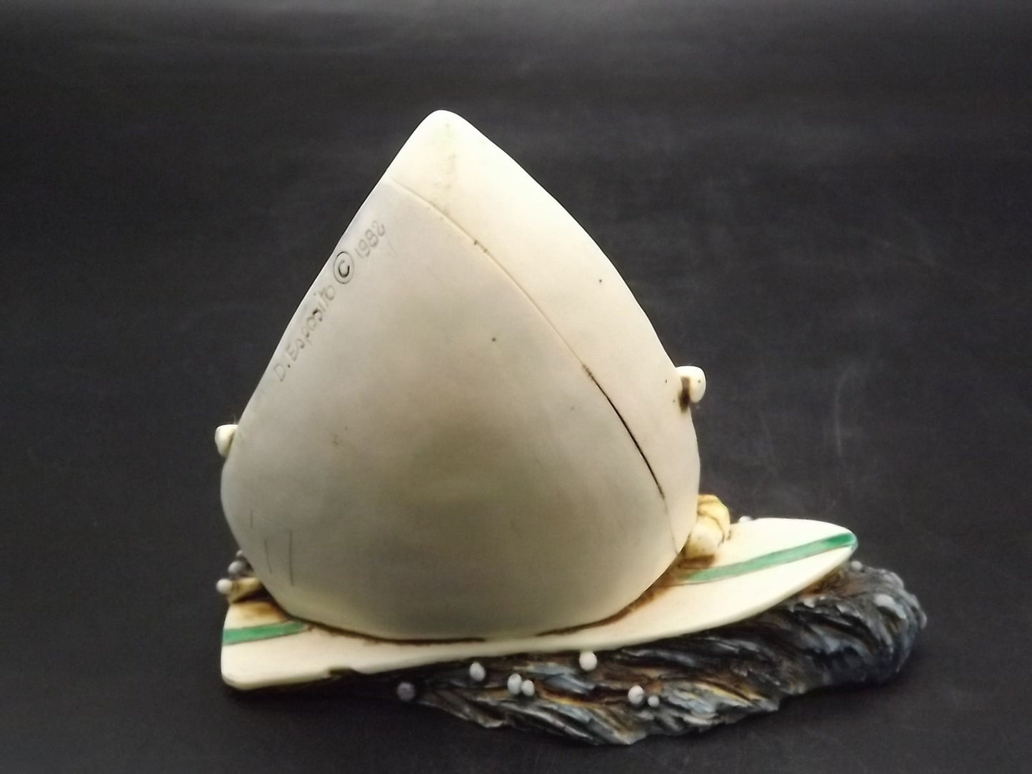 Vintage 1982 Artefice Ottanta Sailing Rabbit Figurine: Hand-Painted Italian Collectible