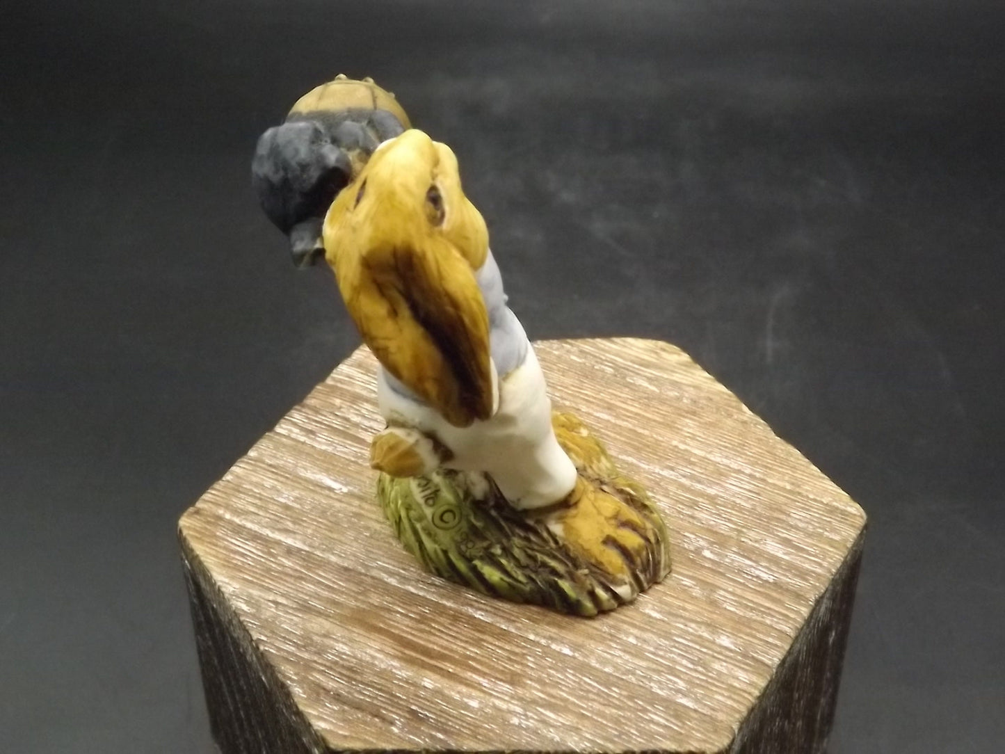 Vintage 1982 Artefice Ottanta Goalie Rabbit Figurine: Hand-Painted Soccer Collectible