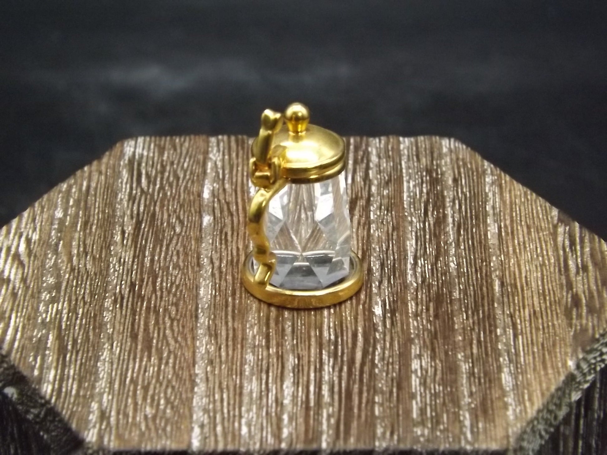 Vintage 1996 Swarovski Crystal Memories "Tankard" Figurine. Excellent Condition with original box. Soiled box.