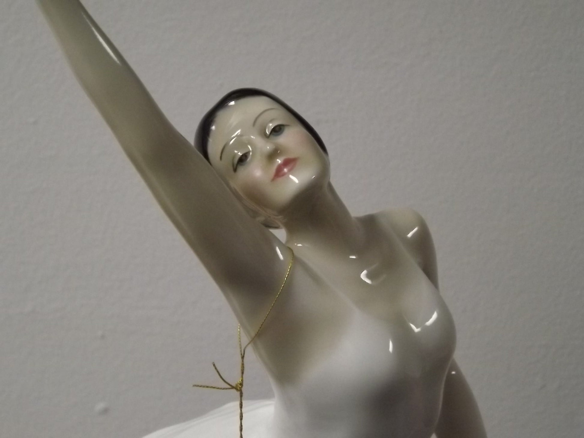 Vintage 1988 Royal Doulton Reflections "Ballerina" figurine HN 3197. Excellent condition! No original box.