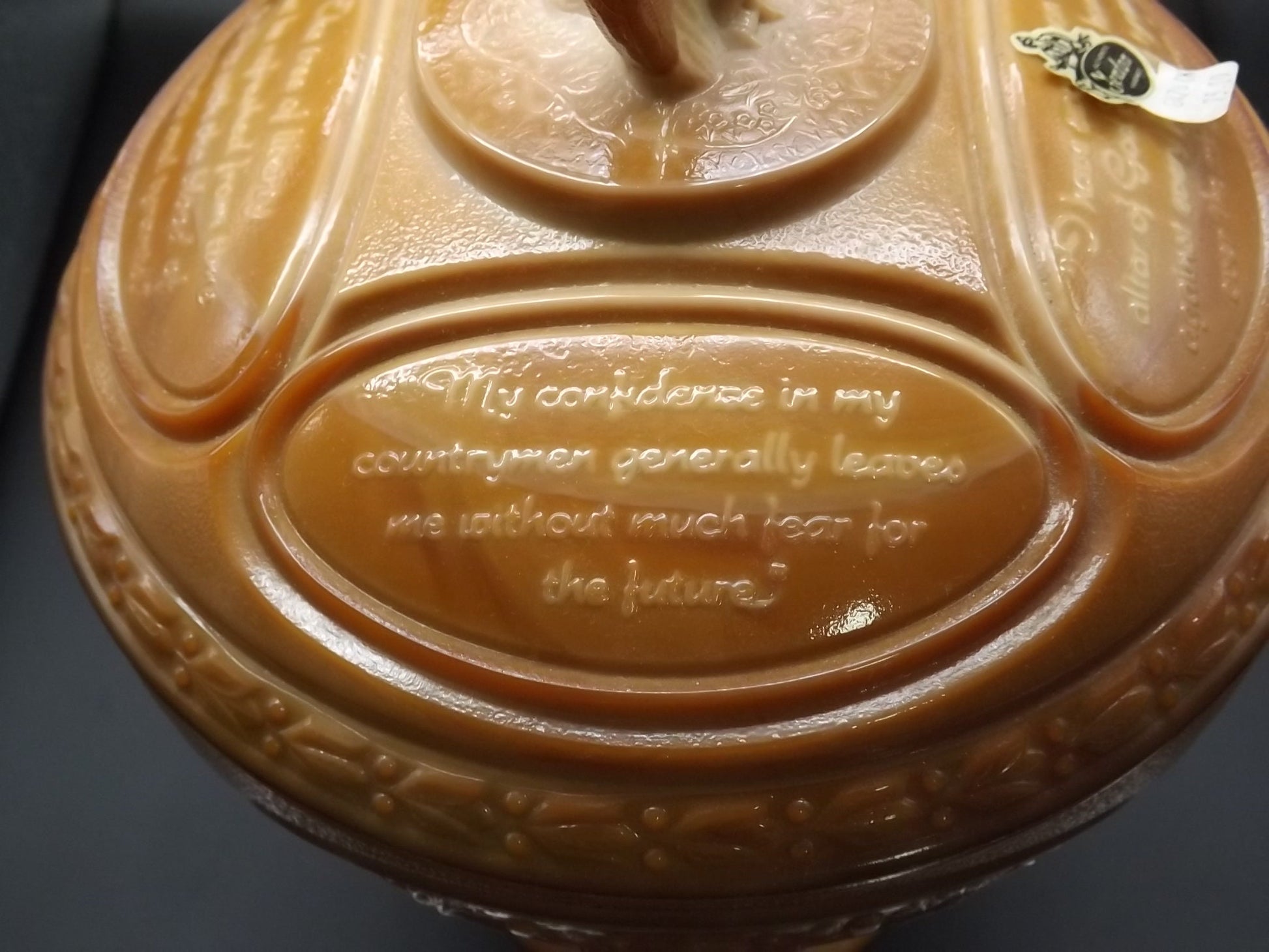 Vintage 1976 limited edition of 3600 Fenton Thomas Jefferson lidded Commemorative slag glass bowl. Beautiful piece! With original booklet.
