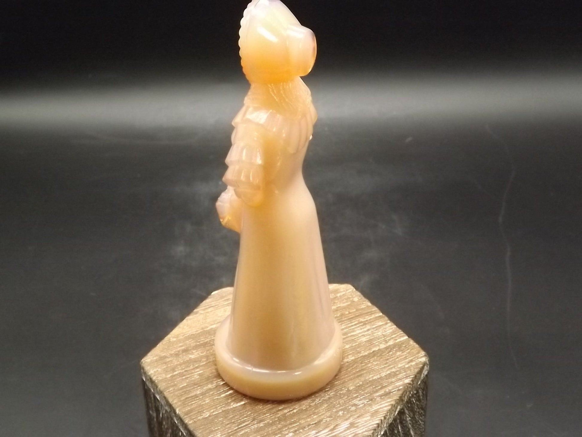 Vintage 1976 Degenhart Peach Slag Glass "Priscilla" Figurine