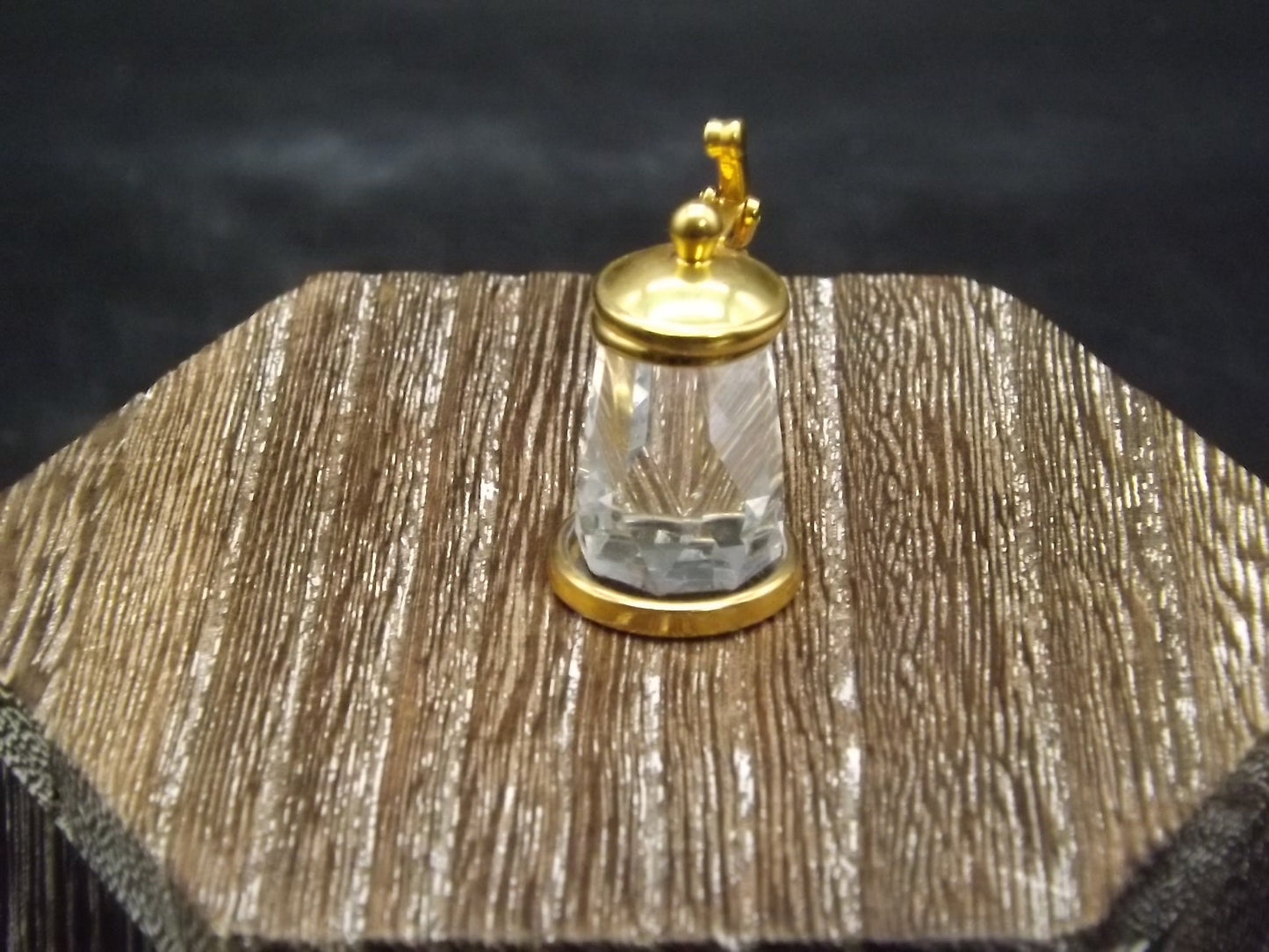 Vintage 1996 Swarovski Crystal Memories "Tankard" Figurine. Excellent Condition with original box. Soiled box.