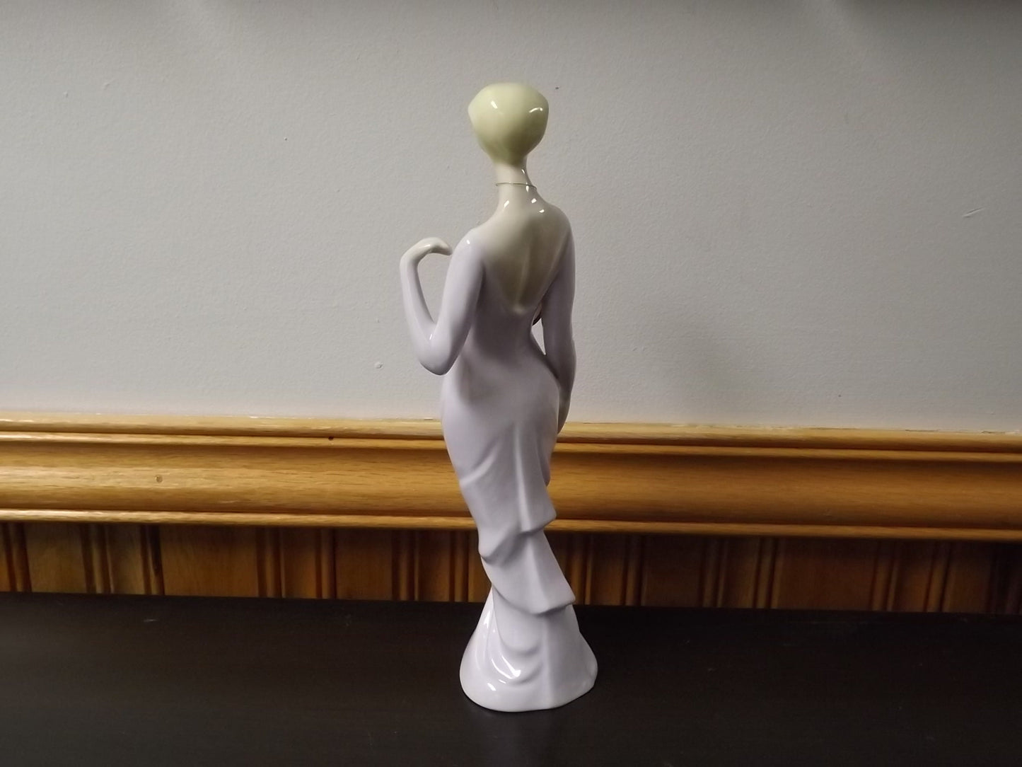 Vintage Royal Doulton Reflections Series "Debutante" figurine HN 3188. Excellent condition!