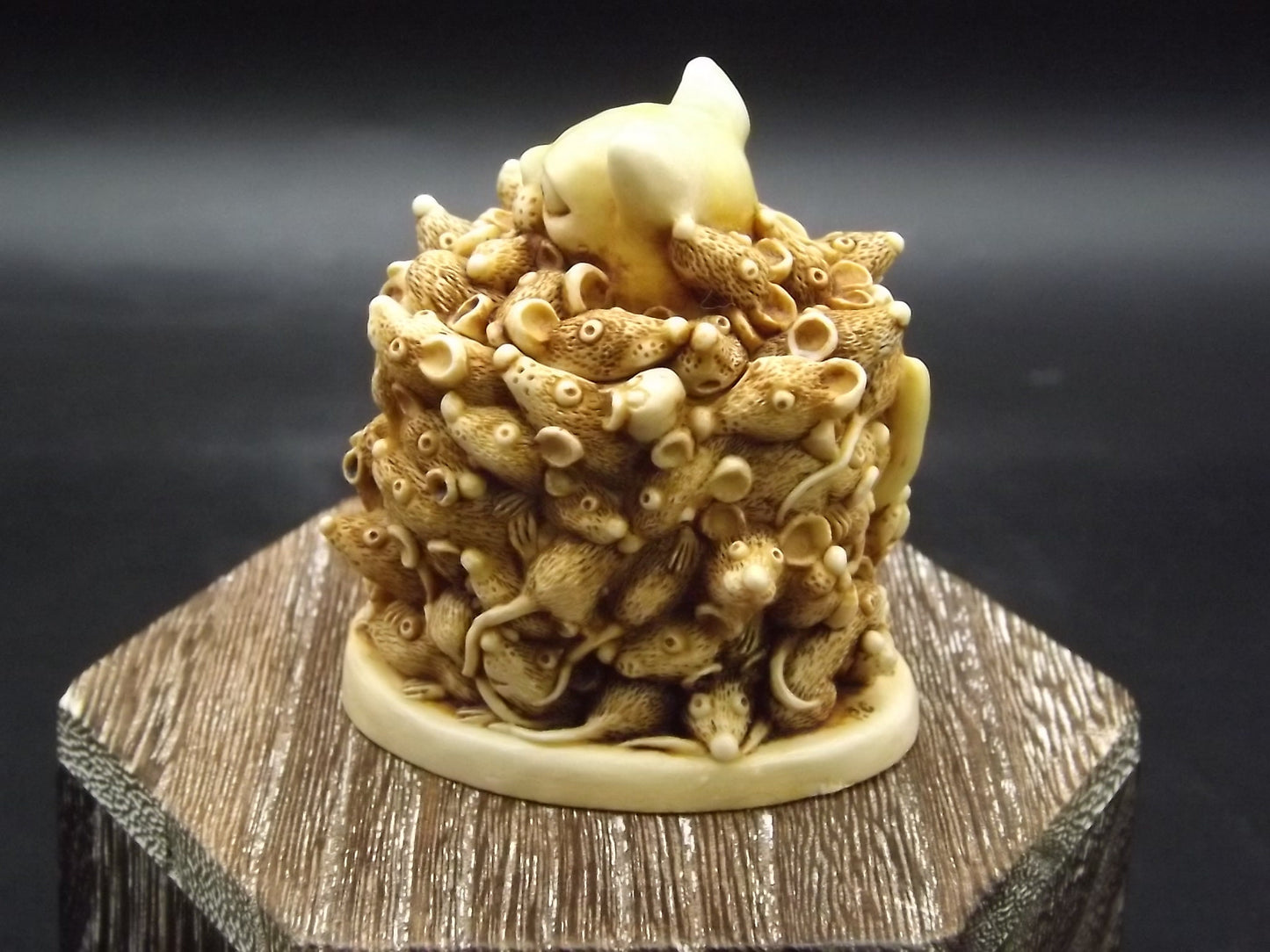 Retired 1994 Harmony Kingdom "Too Much of a Good Thing" Jest Figurine with box. Excellent condition. Cat surrounded by Mice.