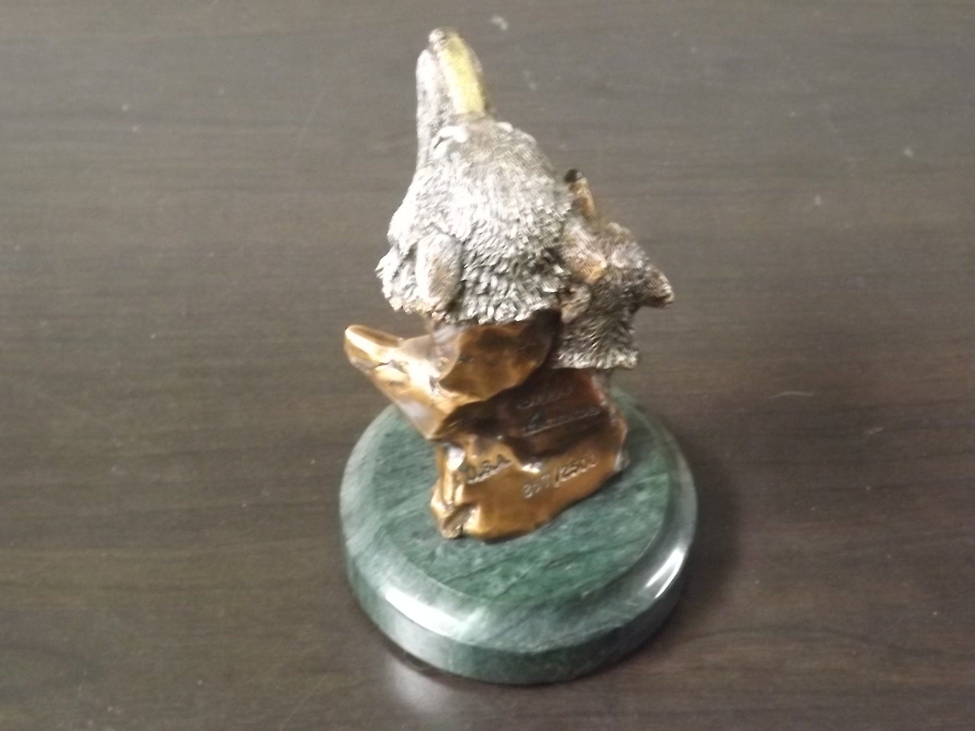 Vintage 1994 Kitty Cantrell Legends mixed media sculpture "Wild Music" Wolf and pup howling on marble base. Limited Edition 857/2500.