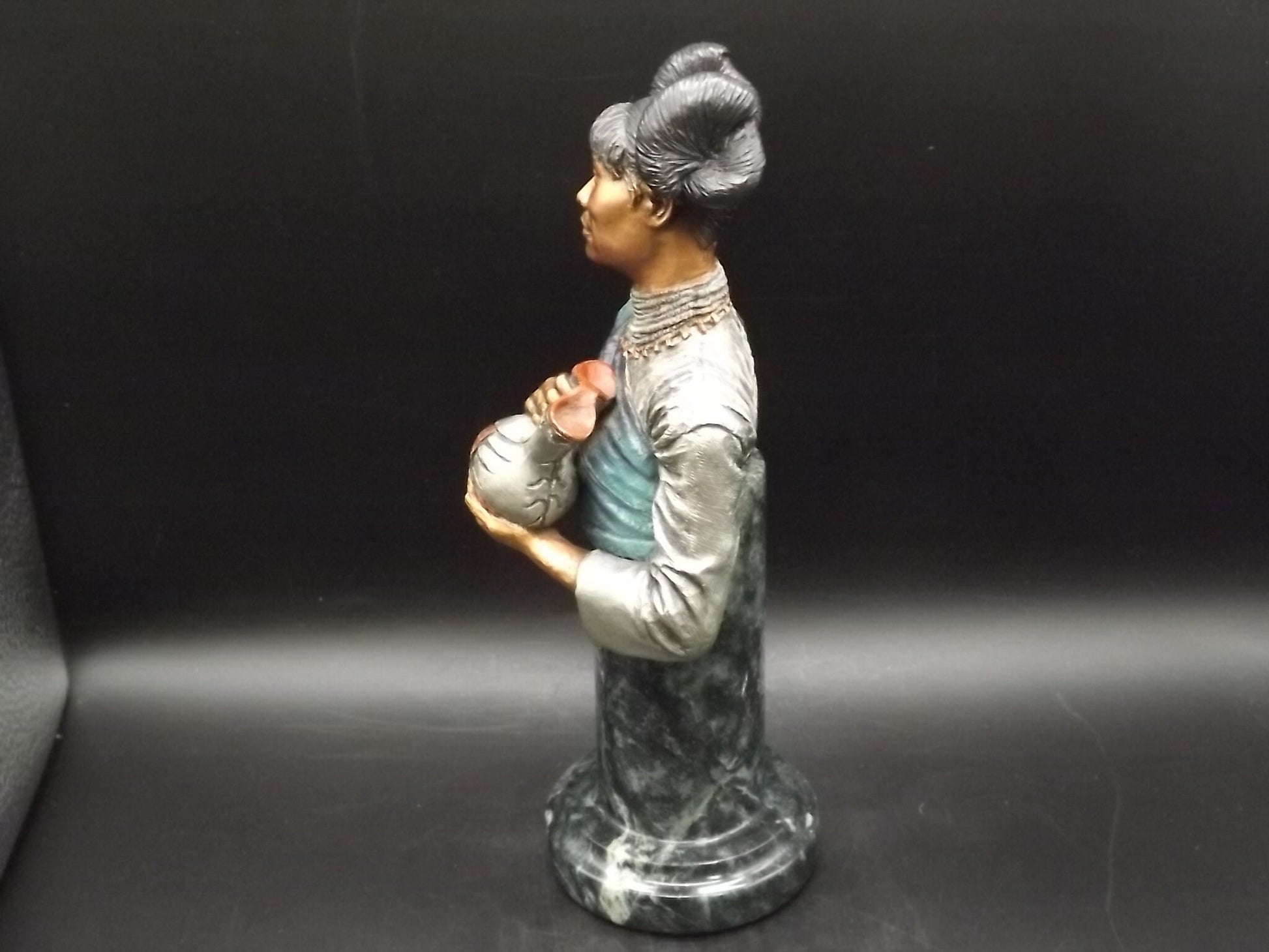 RARE 1994 C.A. Pardell Legends Mixed Media Sculpture "Hopi Maiden" Bust on marble base. Number 11 of only 350 pieces. Excellent Condition!