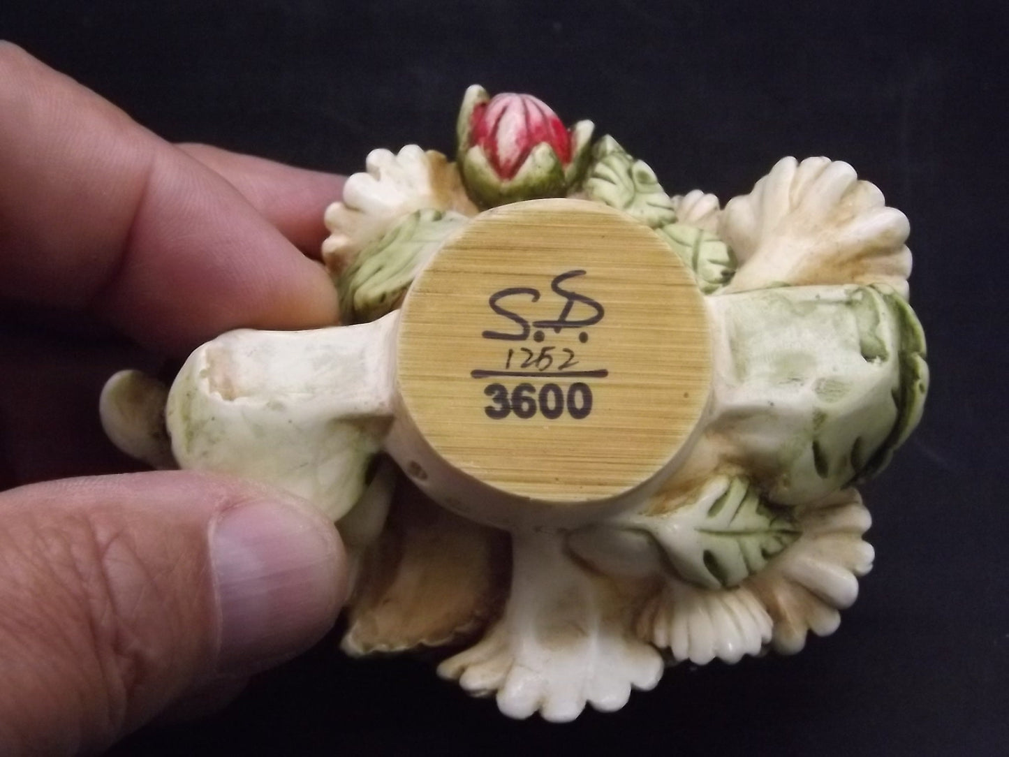 Harmony Kingdom Daisy Basket Figurine: Longaberger Exclusive, Limited Edition