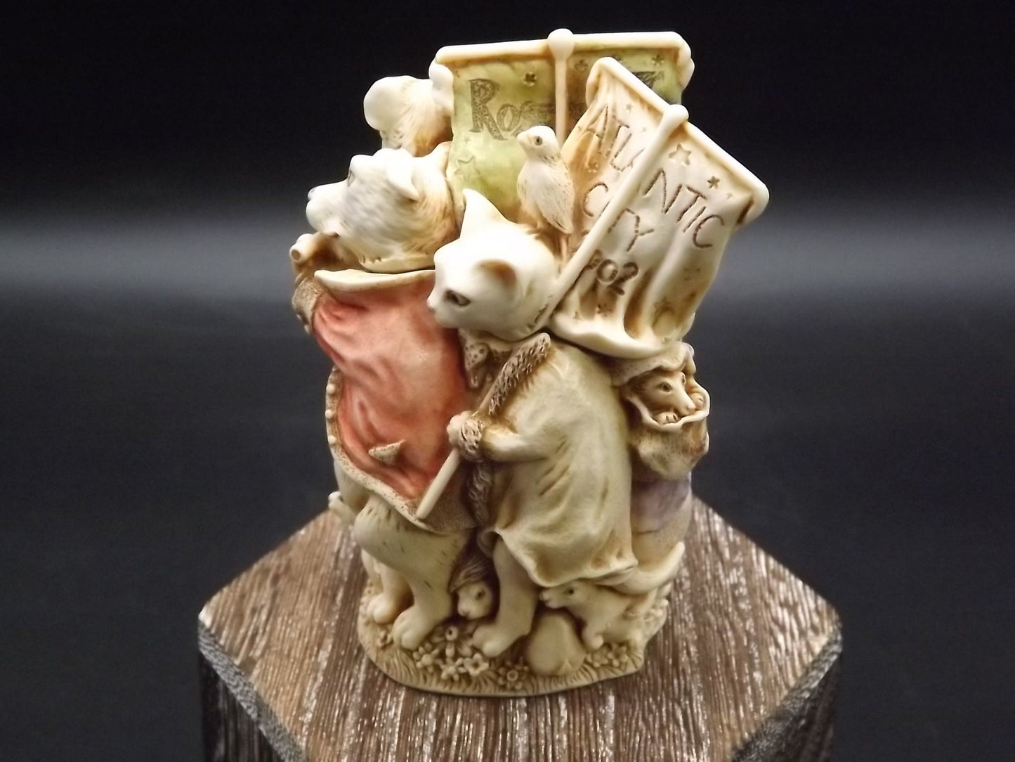 Harmony Kingdom "Lord of the Aisles" Jest Figurine TJICE02 with original box. Excellent condition. Artist Signed