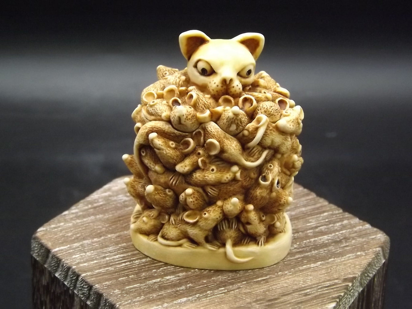 Retired 1994 Harmony Kingdom "Too Much of a Good Thing" Jest Figurine with box. Excellent condition. Cat surrounded by Mice.