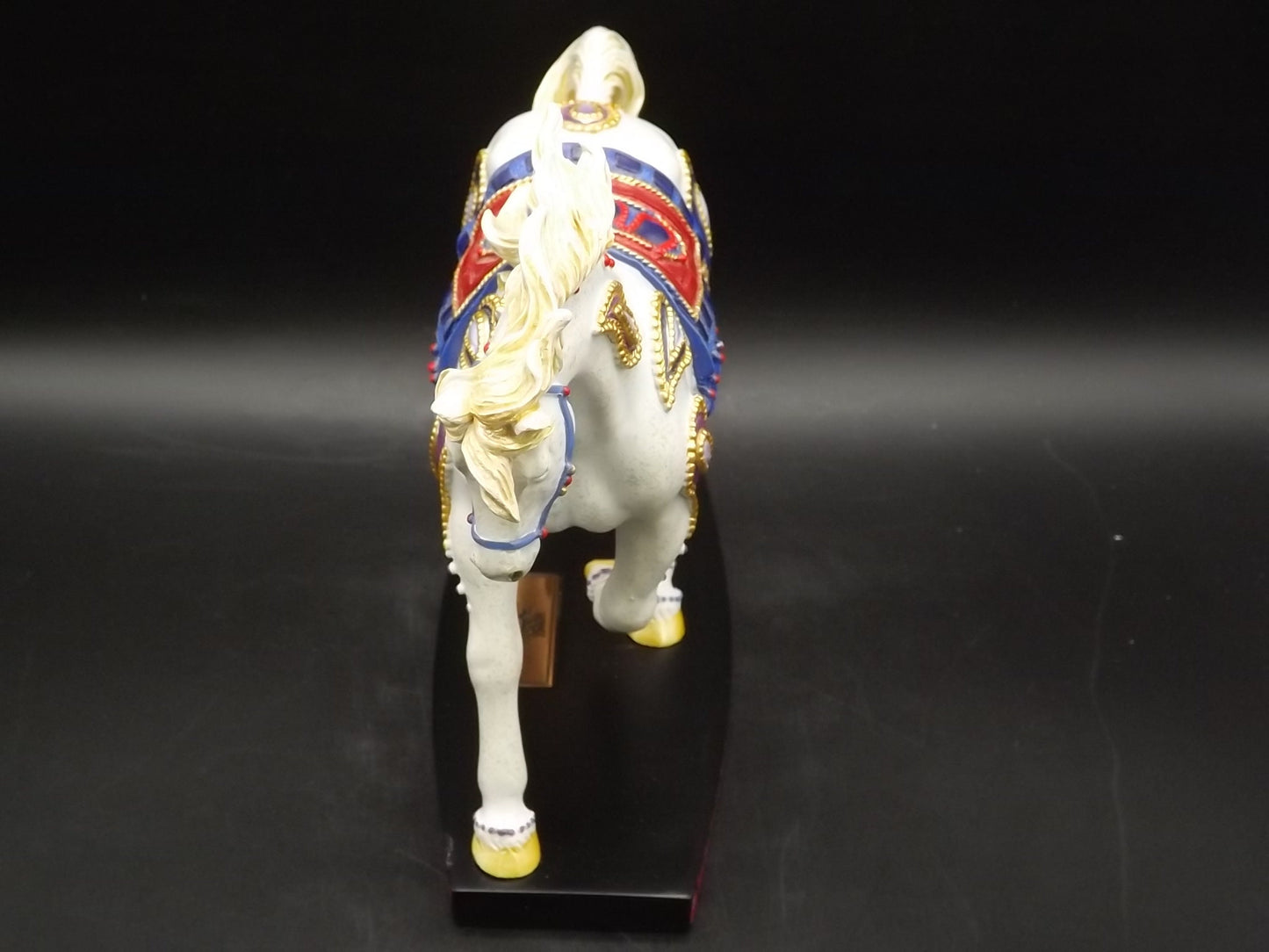 Westland "Paisley Horse" Figurine: Limited Edition Resin Collectible