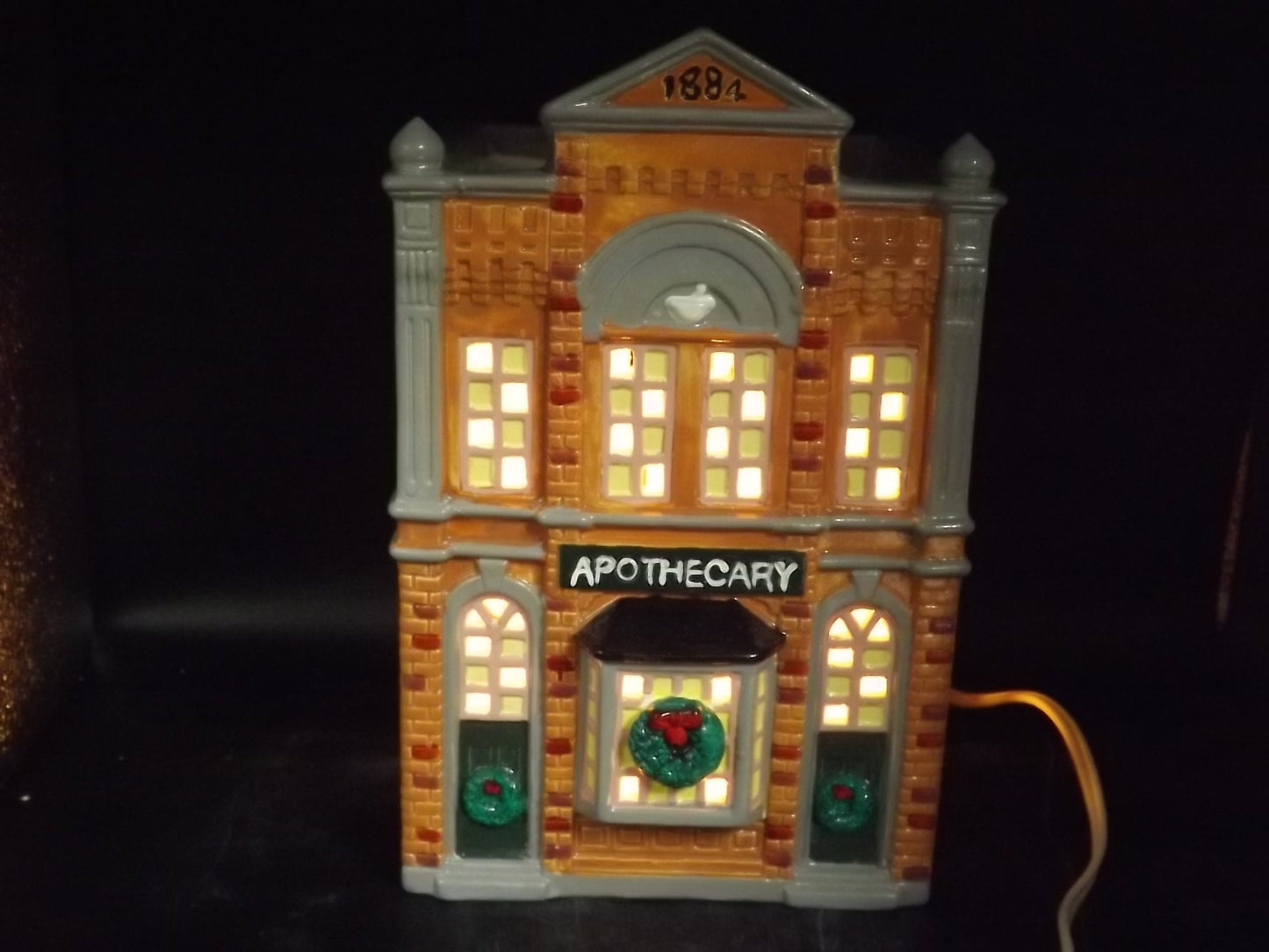 Vintage 1986 Snow Village "Apothecary" Drug Store building figurine for seasonal display village scenes. With box.