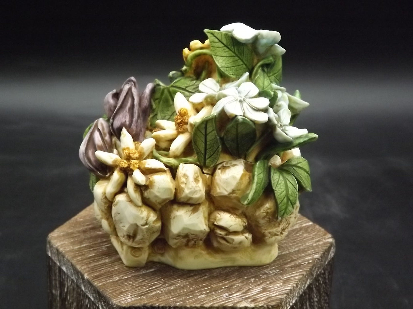 Harmony Kingdom Alpine Flower Figurine: 1st Edition, with Box