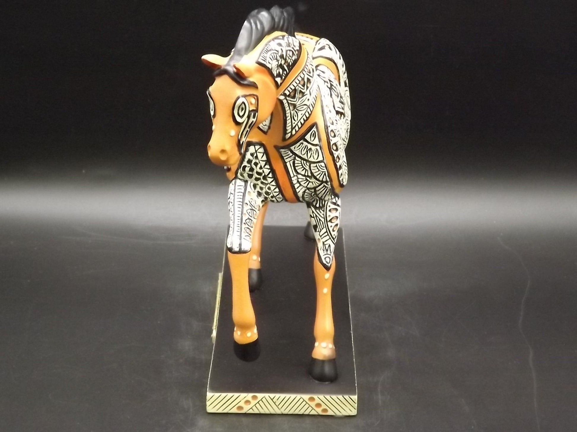Vintage Trail of Painted Ponies "Zuni Mare" Resin Horse figurine. Edition 2E/2163. Item #4018393 no box or COA.