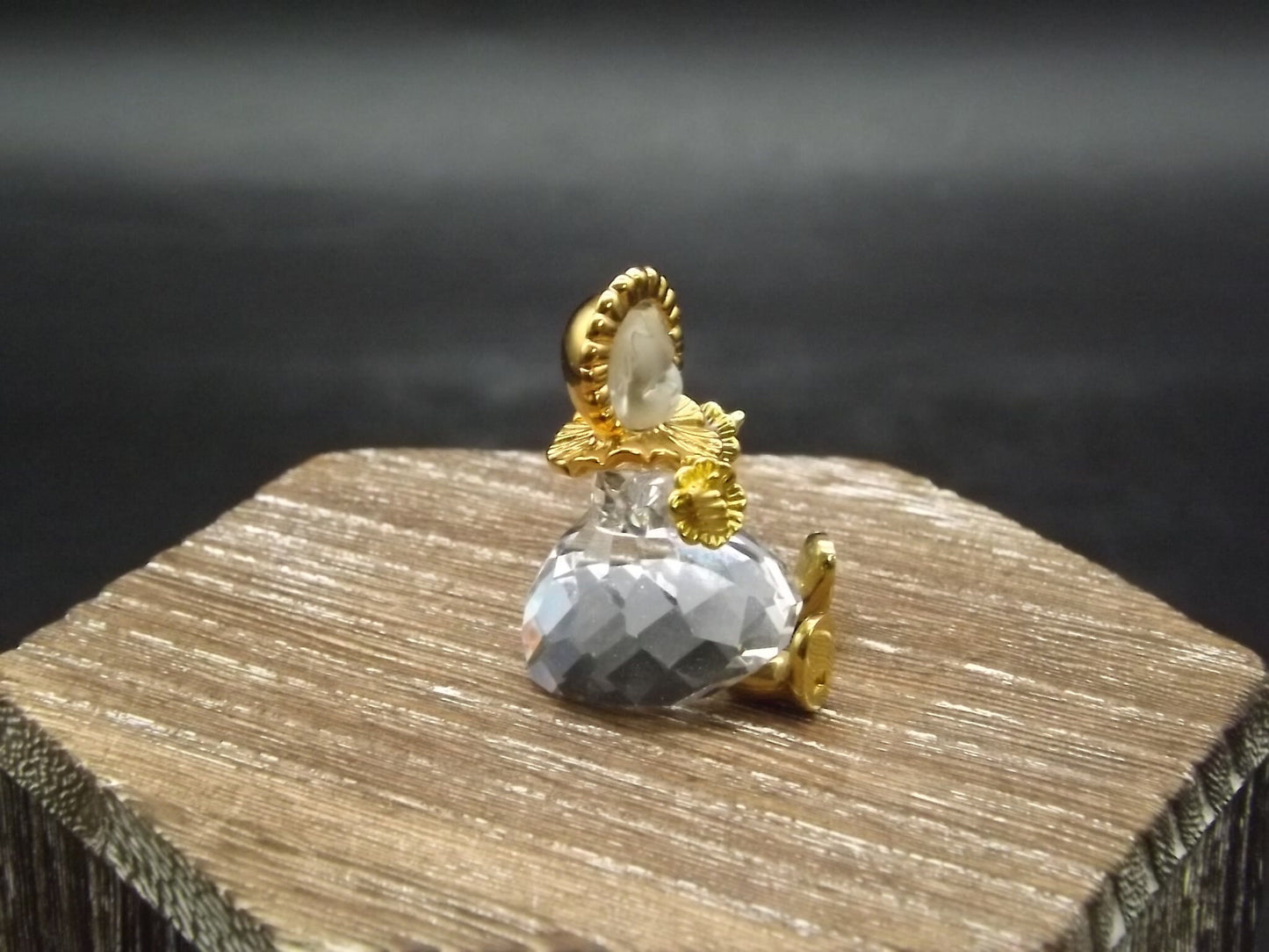 Vintage Swarovski Crystal Memories "Doll" Figurine. Excellent Condition with original box.