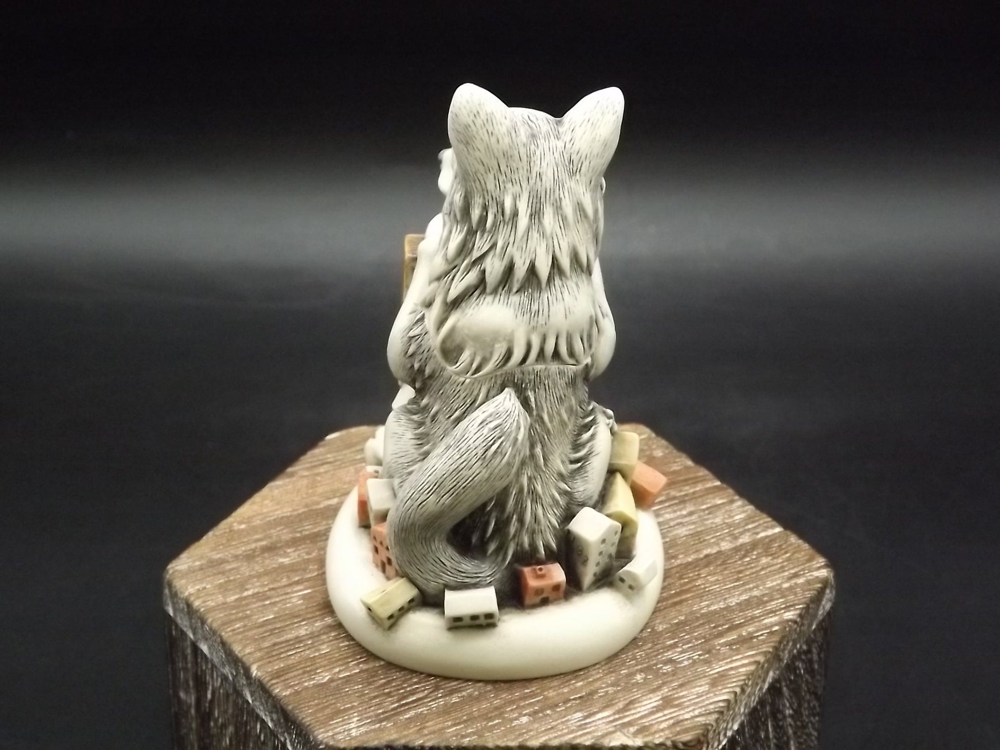 Retired Harmony Kingdom "Gubbio Town" Jest Figurine with original box and COA. Excellent condition. Only 500 pieces made!