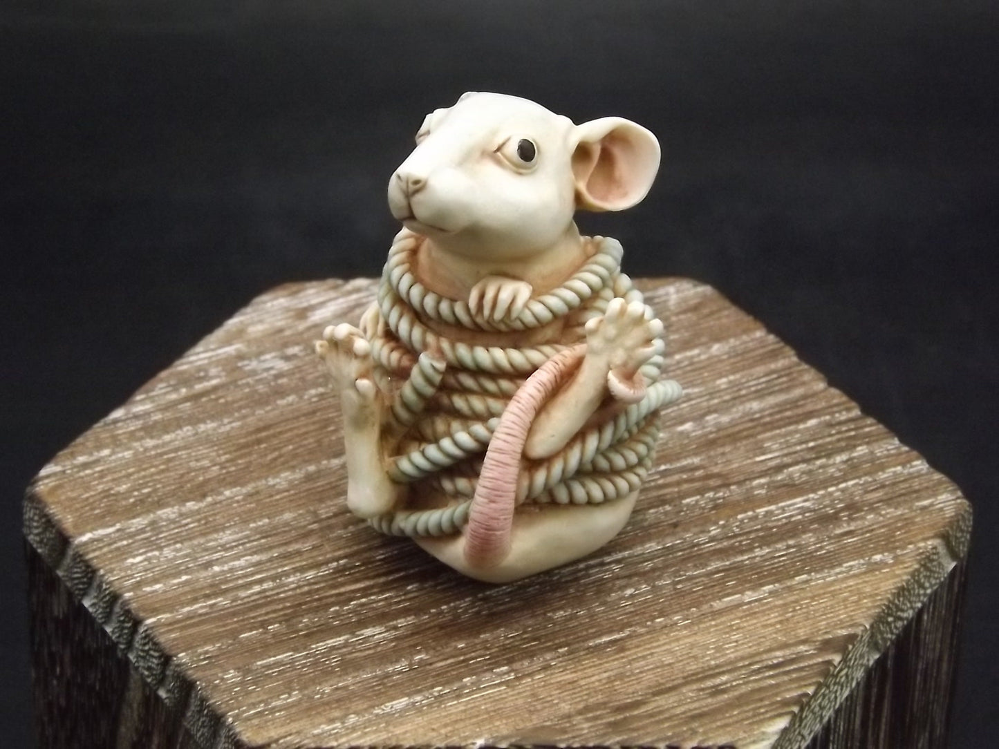 Harmony Kingdom Forever Tied Mouse Figurine - Limited Edition