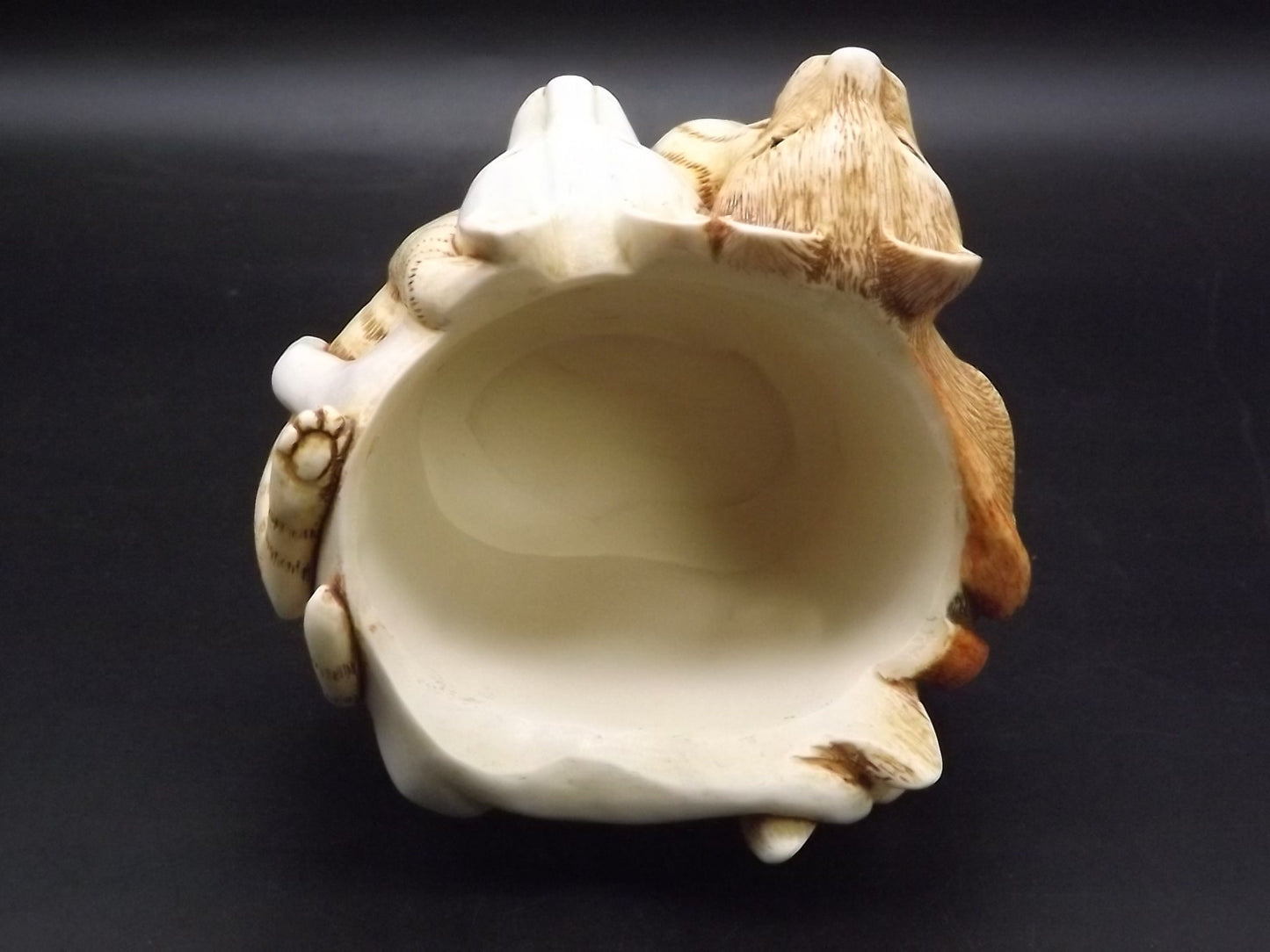 Retired 1995 Harmony Kingdom "Rather Large Friends'" Jest Figurine. Excellent condition. With original box.