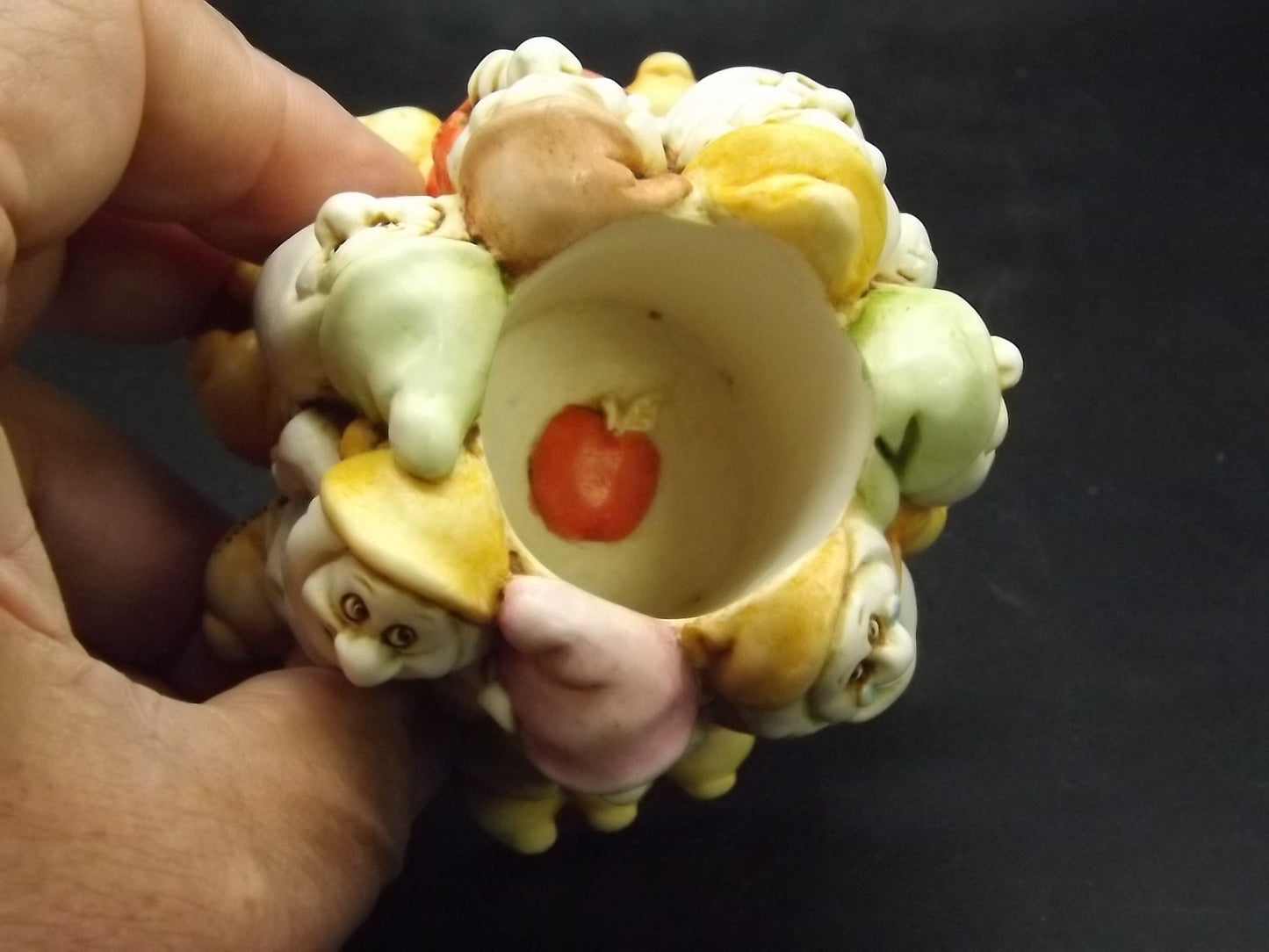 Retired 1996 Harmony Kingdom Disney "Snow White" Special edition treasure Jest with original box and COA. Limited Edition.