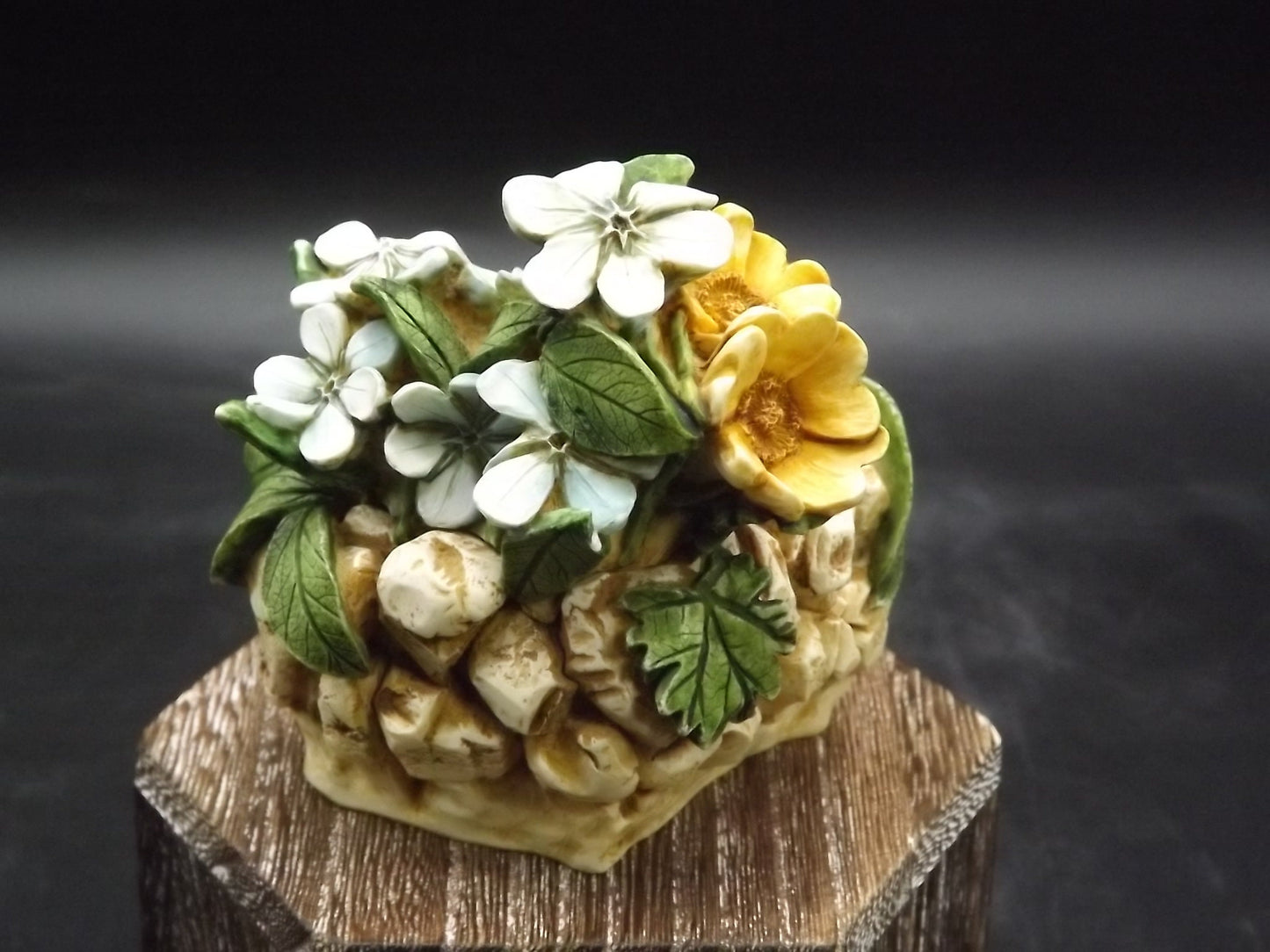 Harmony Kingdom Alpine Flower Figurine: 1st Edition, with Box