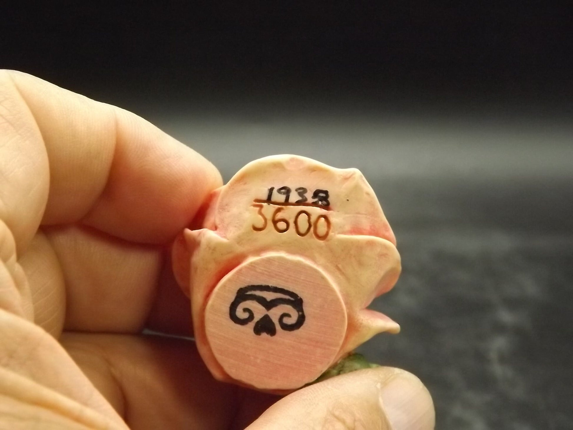 Harmony Kingdom Single Pink Rose Figurine: 1997 Limited Edition